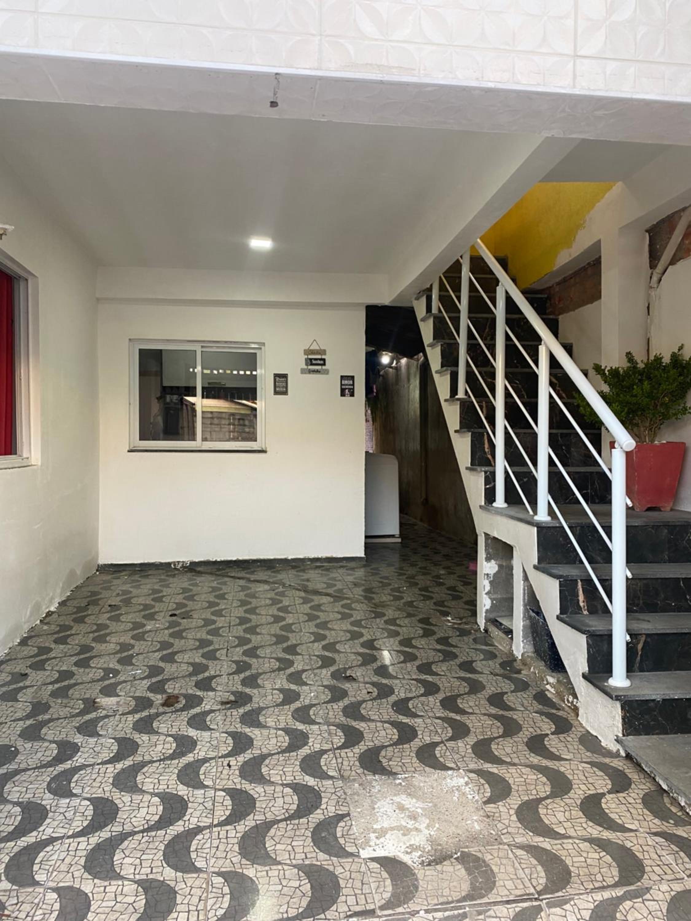 Casa com piscina em caraguatatuba