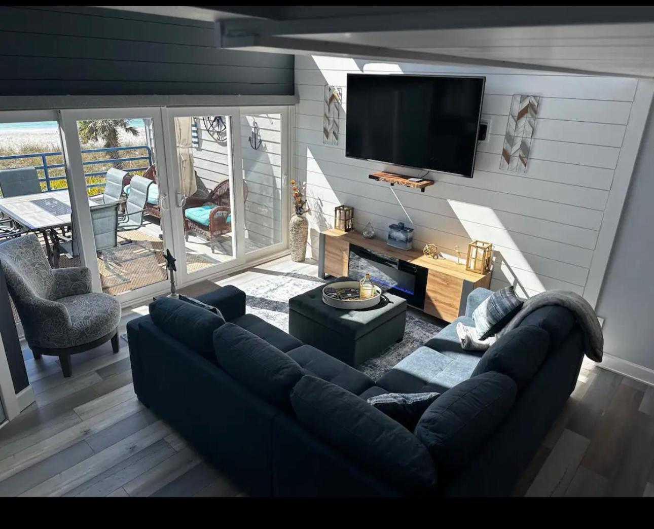Milazzo Luxury Oceanfront Condo