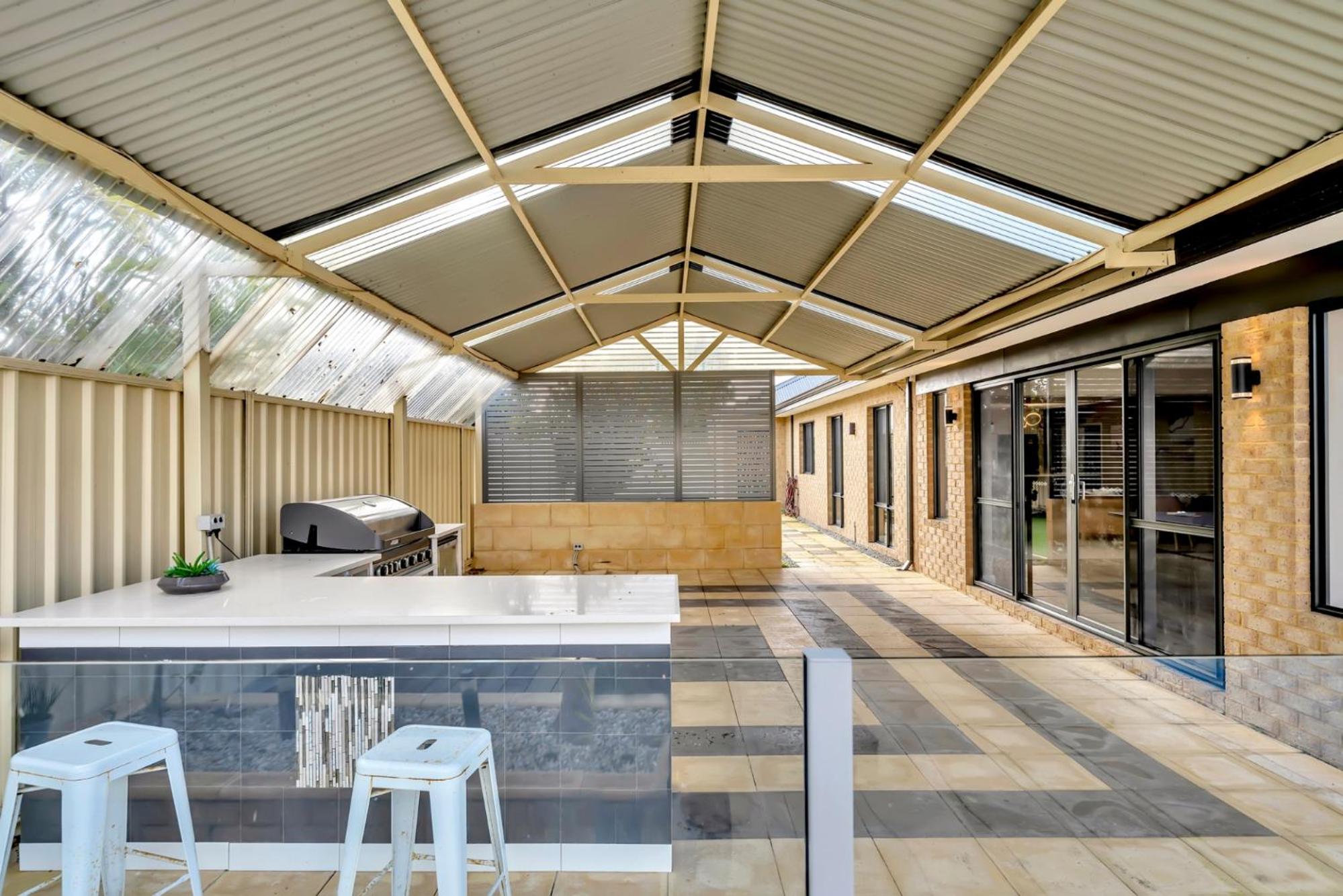 Spacious Holiday Home with Pool