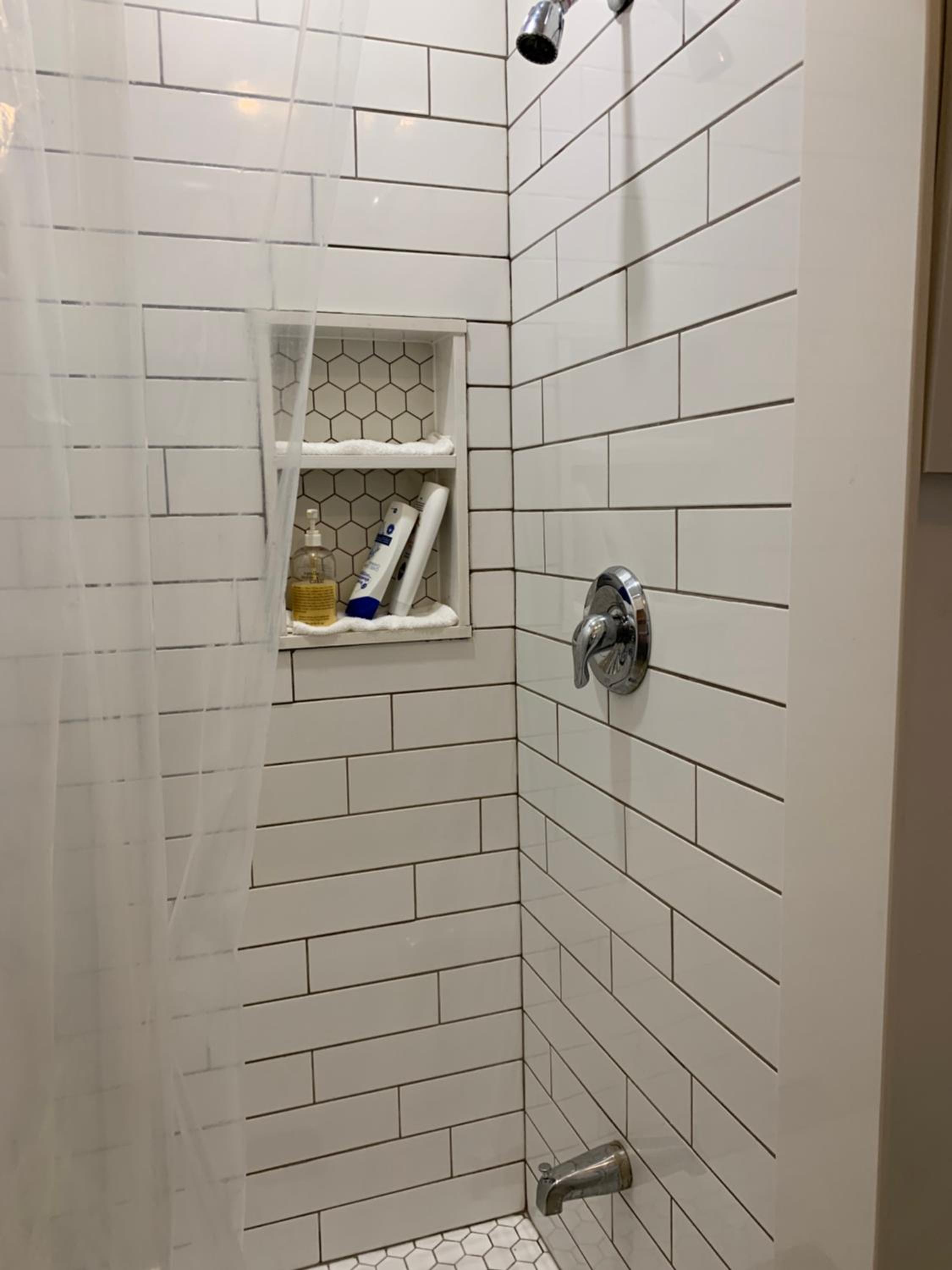 Comfortable Cozy and Convenient rooms for rent
