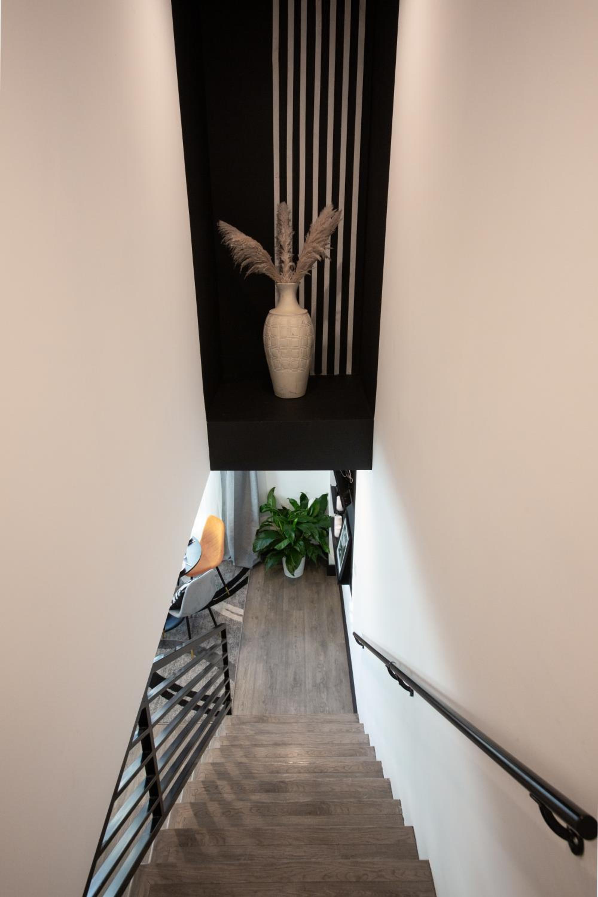 Spacious Luxury Villas in the heart of LA! Free parking and Jacuzzi