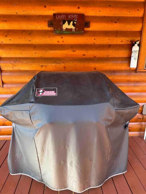 Beautiful Cabin near New River with Mountain Views! view 4