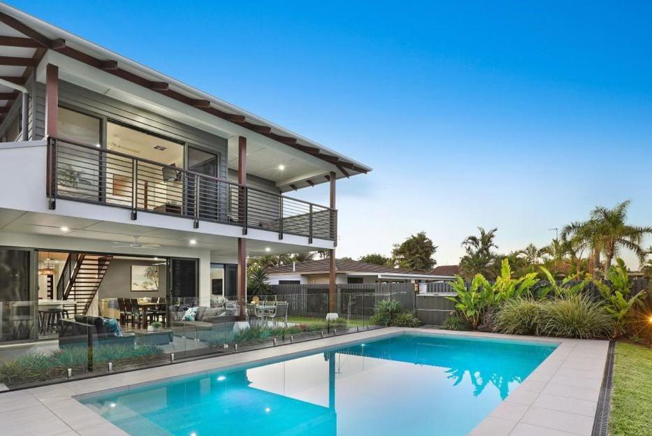 WATERFRONT HOME BORDERING MOOLOOLABA