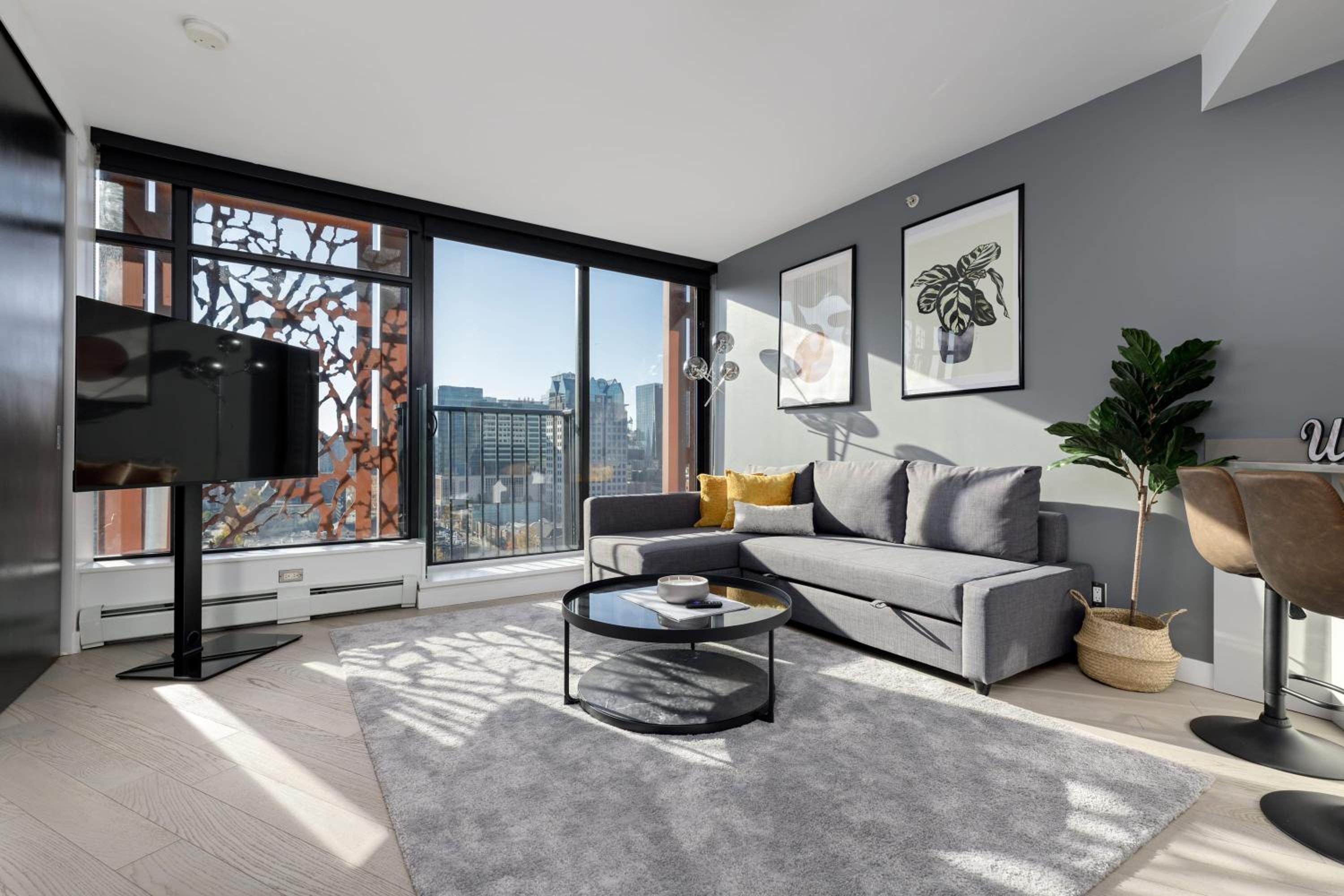 Cozy 1BR Condominium Suite in West Cordova