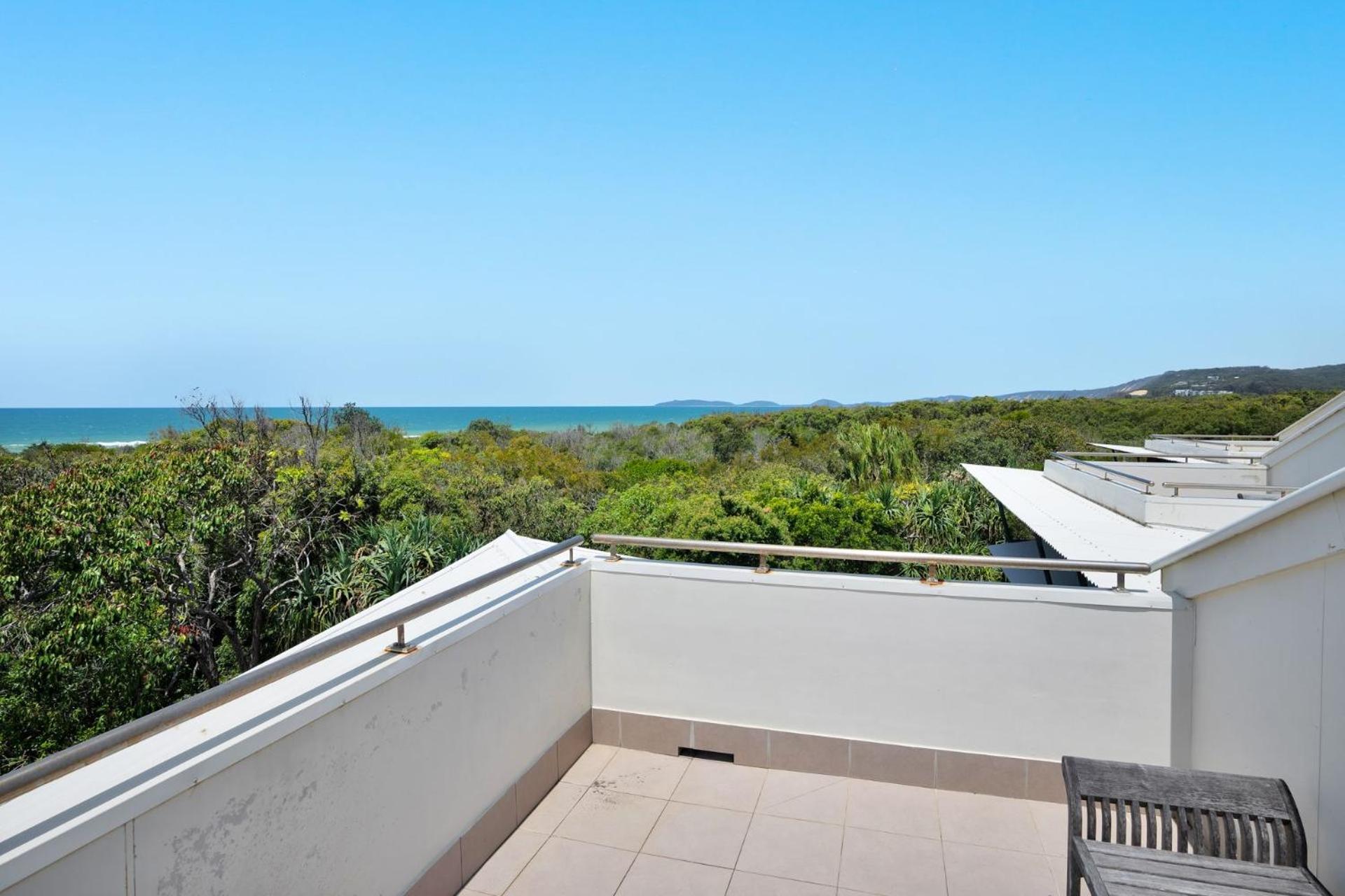 Surfside Beach House 21 Rainbow Shores