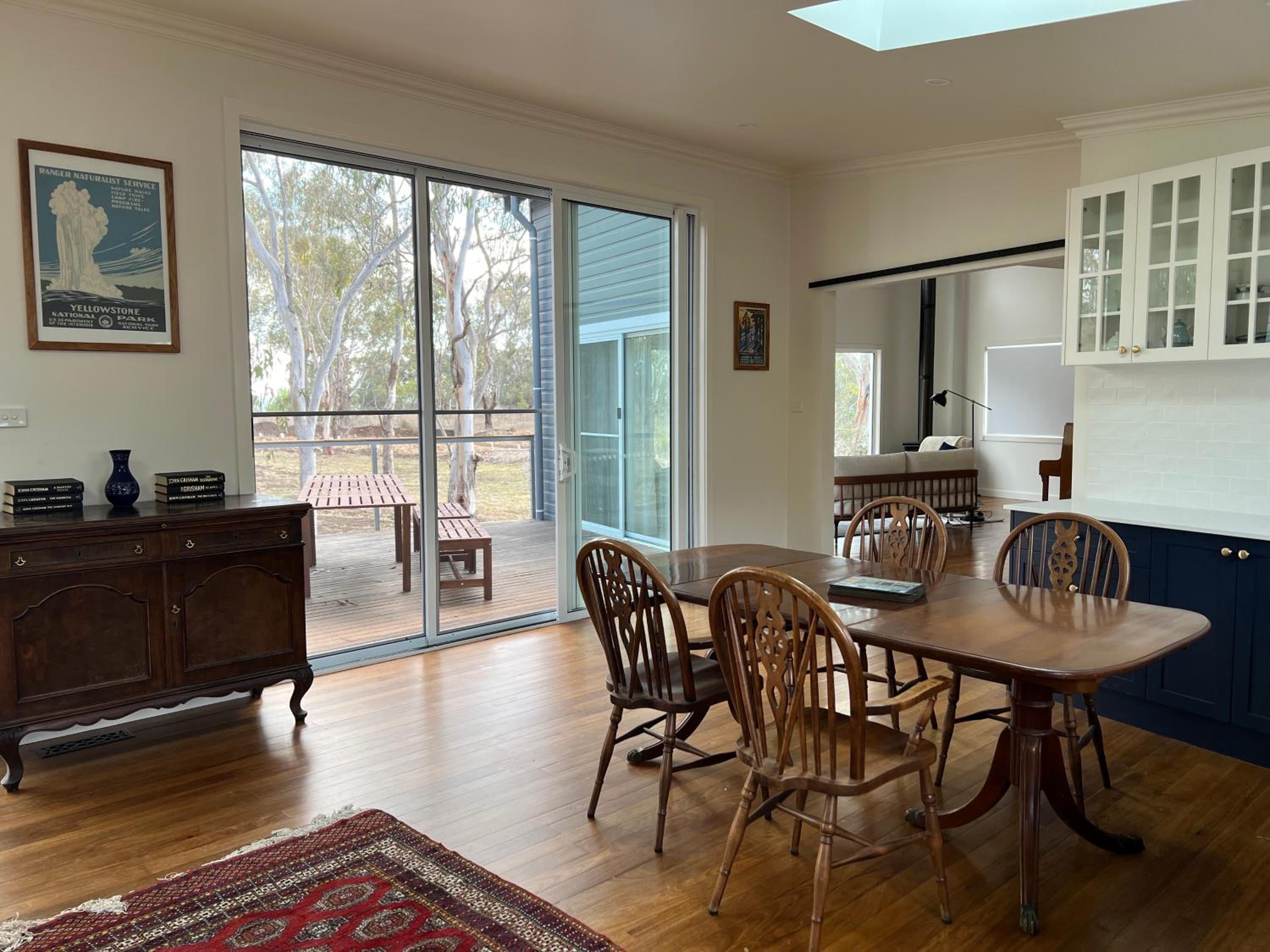 Summit House Armidale - 2 or 4 Bedrooms