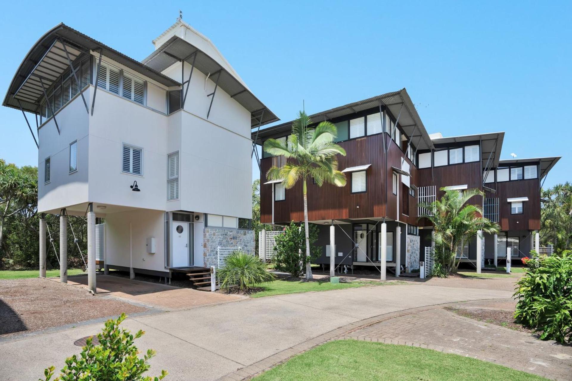 Surfside Beach House 23 Rainbow Shores Aircon Walk To Beach Pool
