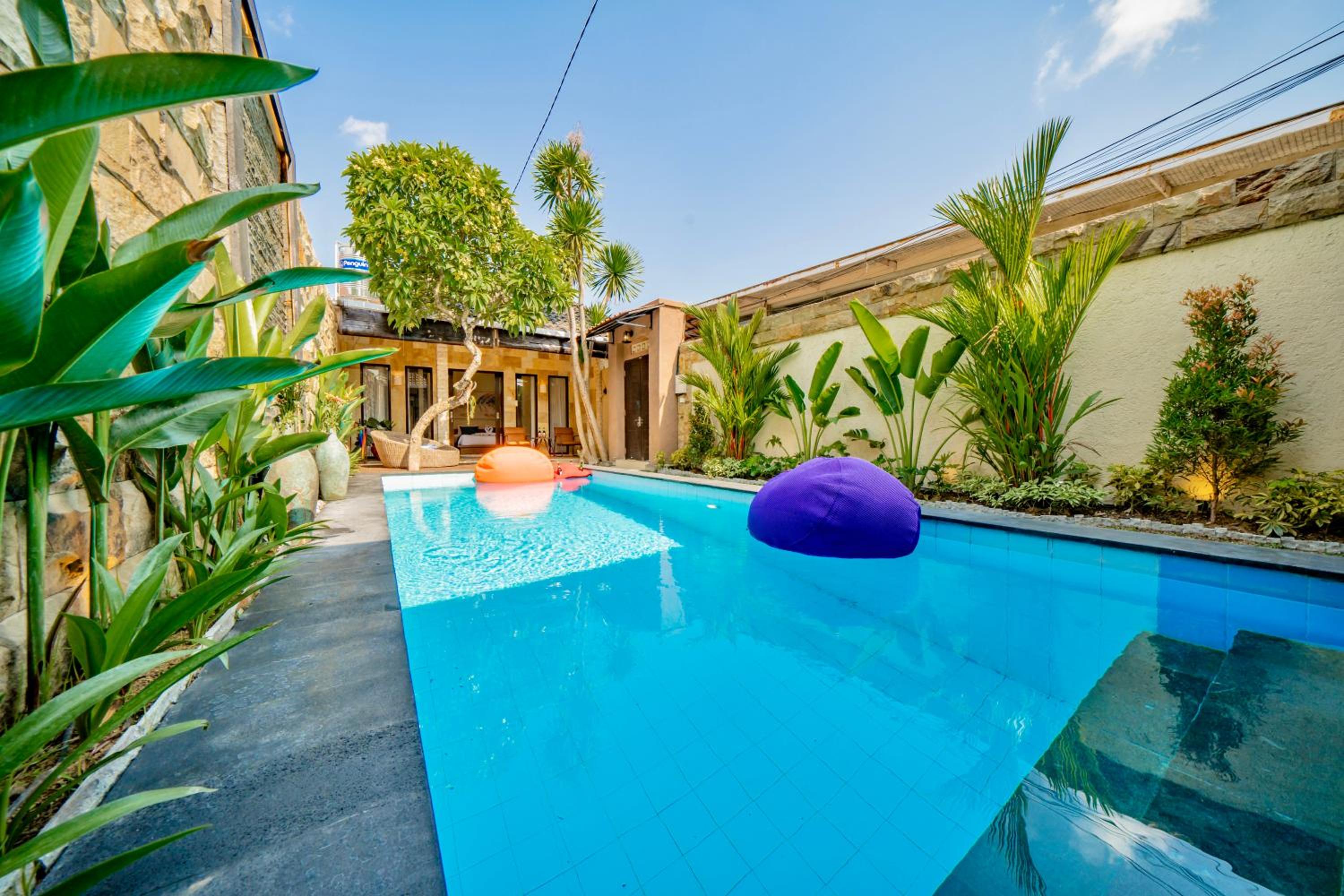 Villa Domino - *NEW* Luxurious 2BR w/ Pool @Central Seminyak view 4