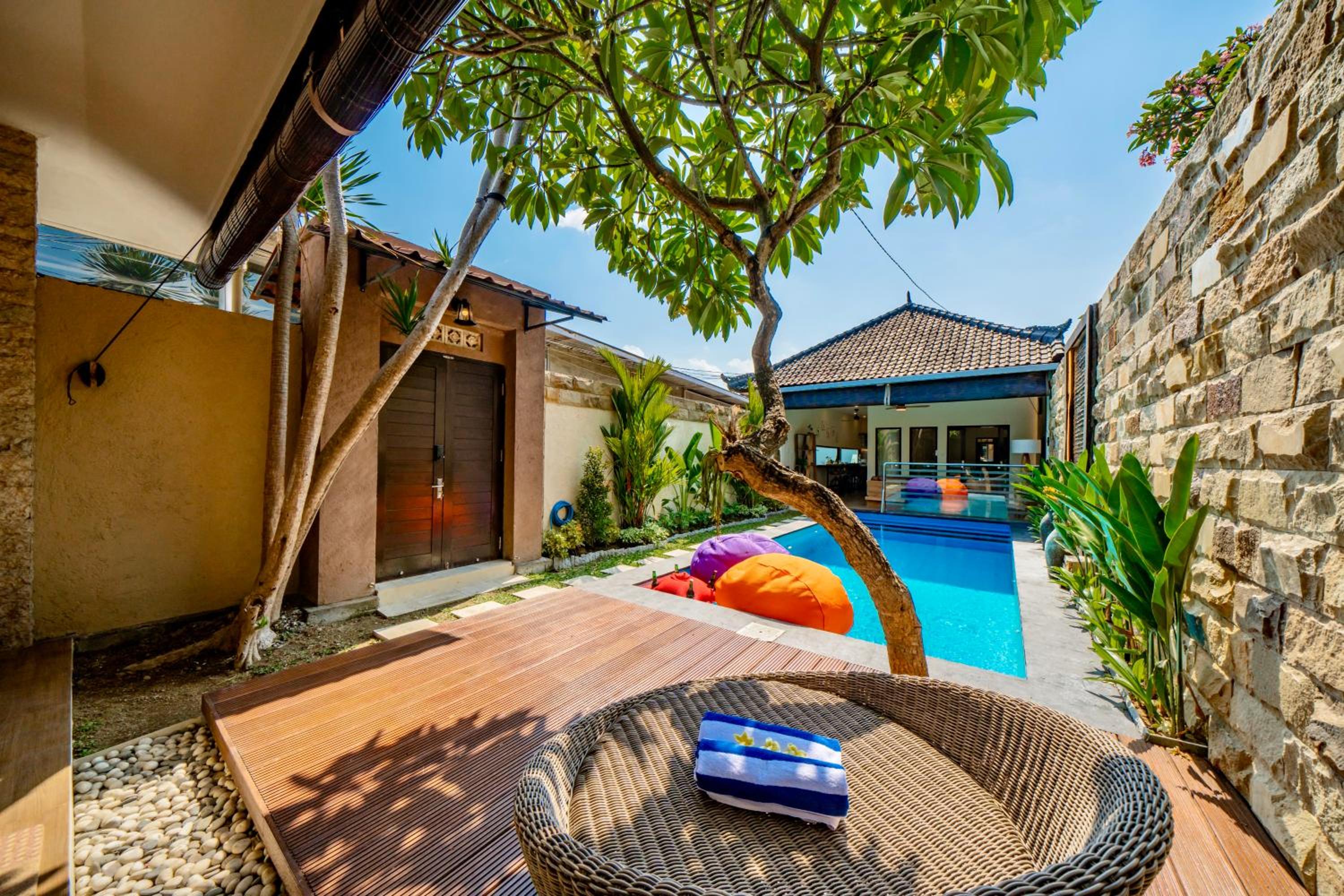 Photo 68