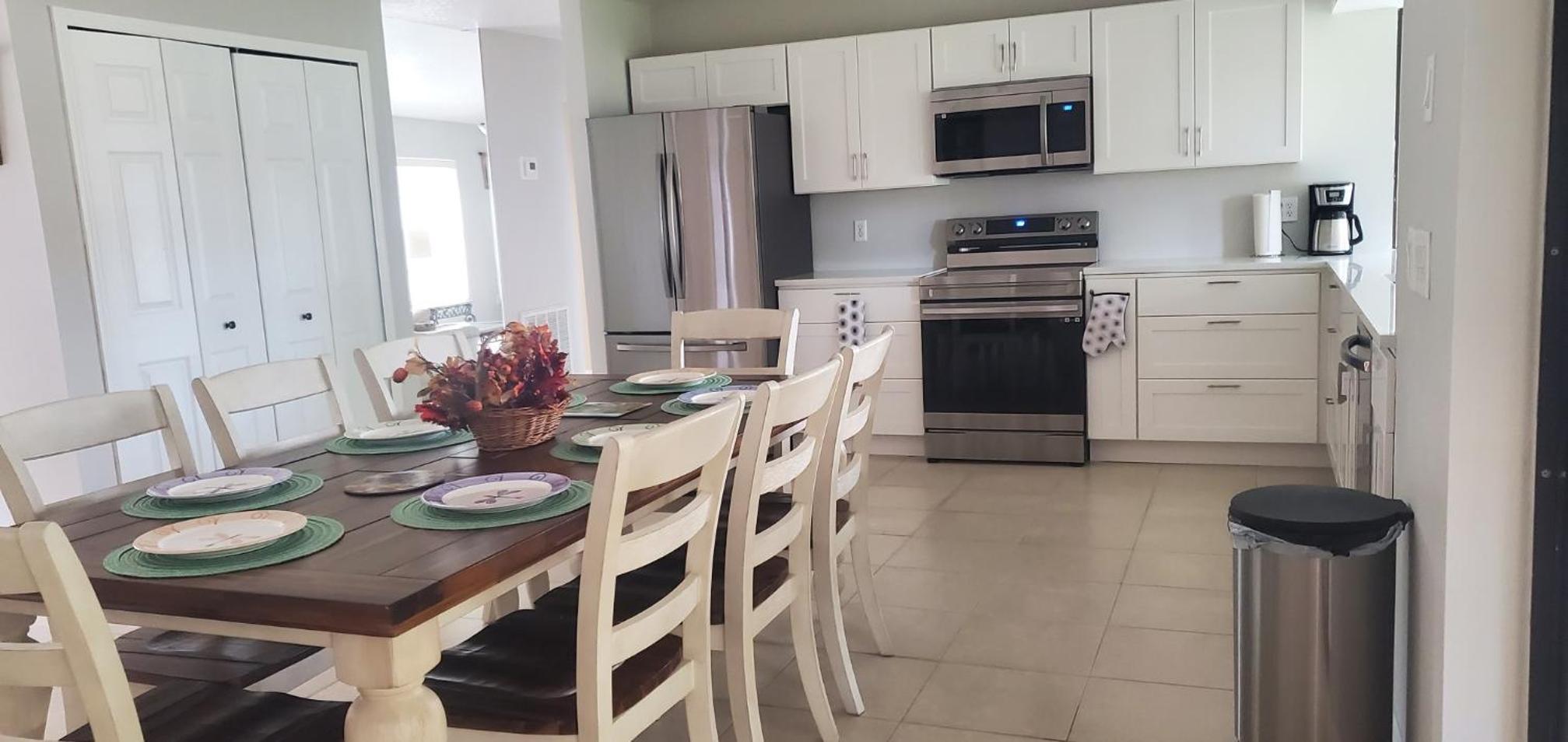 Coastal Vacation House Lucy view 4