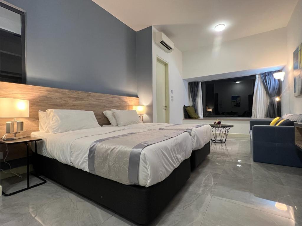 Imperio Residence , Melaka by S Sejati photo 6
