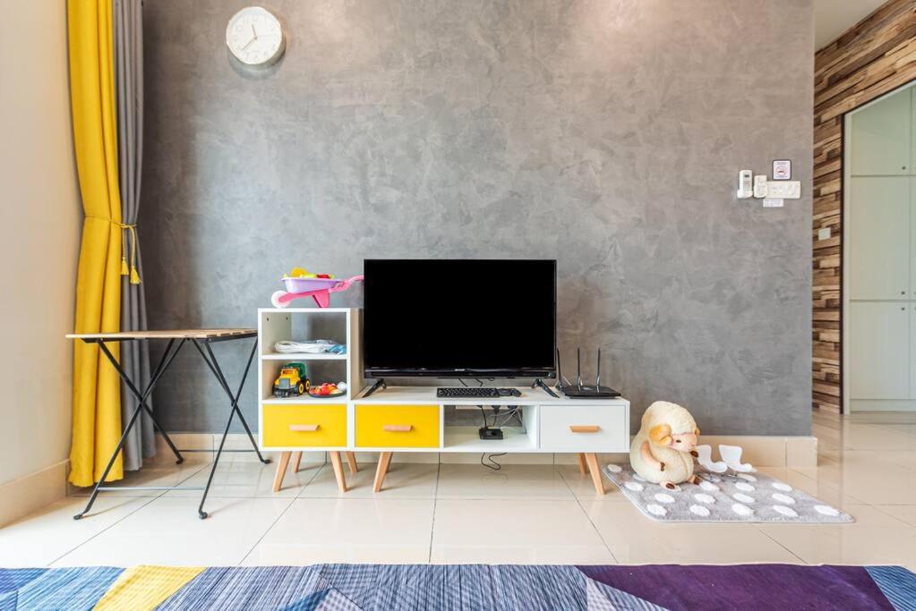 One Residence KL - Near Bukit Bindang TRX IKEA MYtown Sunway Velovity Mall