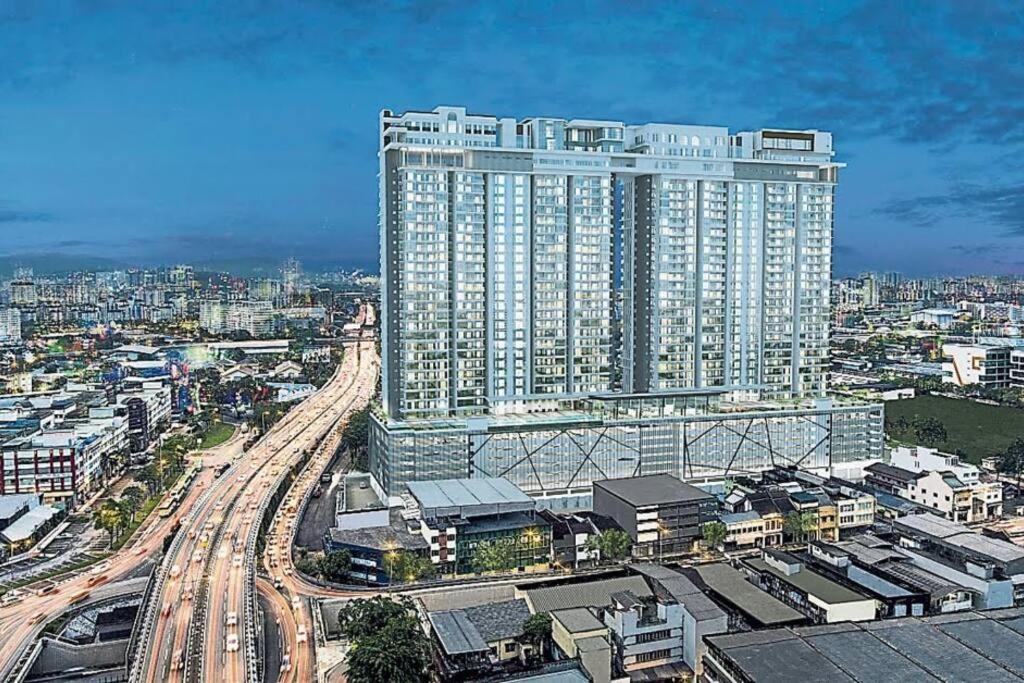 One Residence KL - Near Bukit Bindang TRX IKEA MYtown Sunway Velovity Mall
