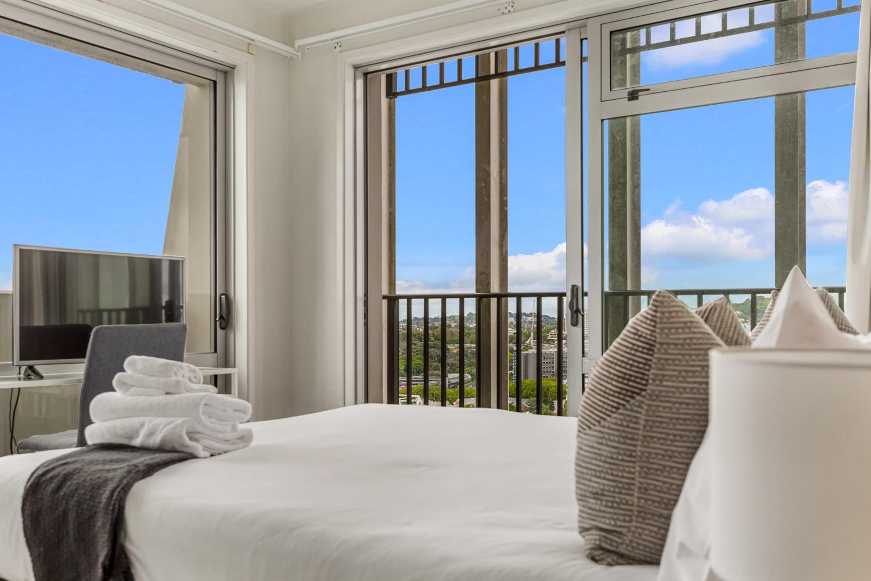 Luxury 2BR Apt Pool, Gym, Prime Spot Zodiak Stays view 5