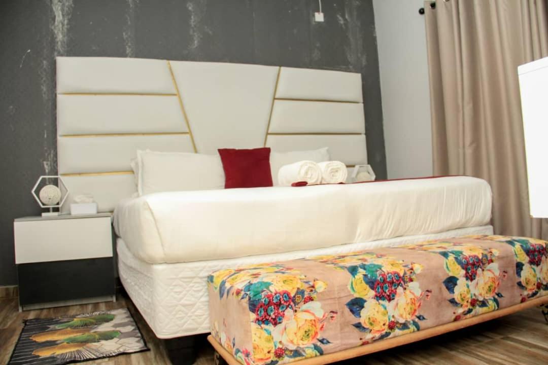 Tlokweng Rose Garden Guesthouse