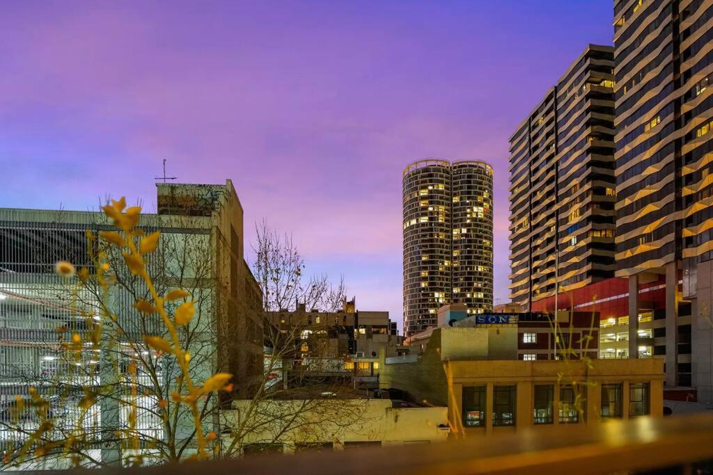 Delicated Loft in Central 2Bed 2.5Bath 2Carpark