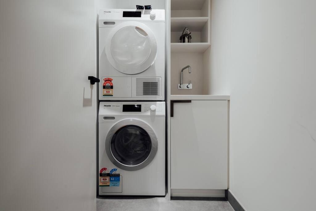 Delicated Loft in Central 2Bed 2.5Bath 2Carpark