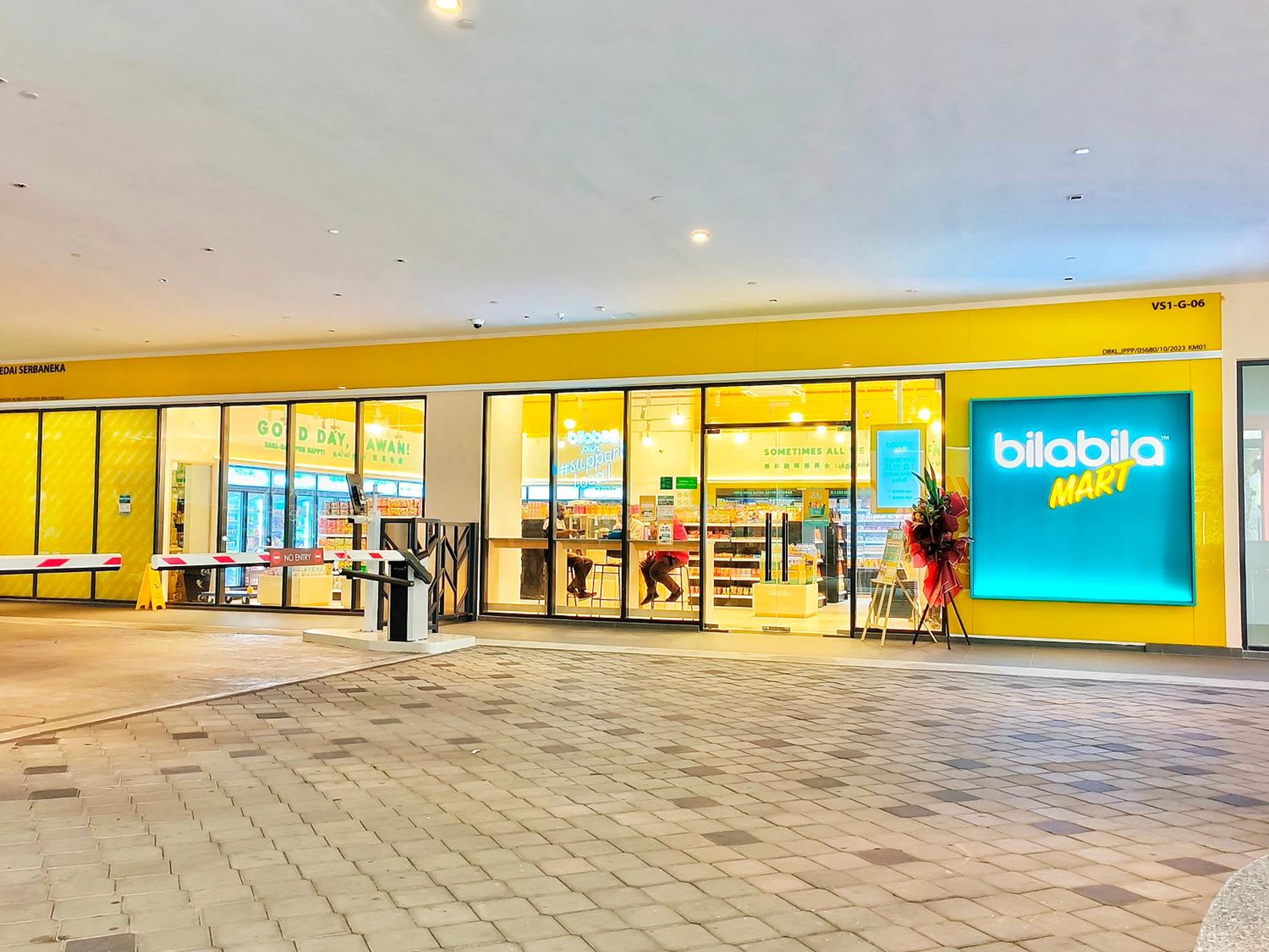 KL Sunway Velocity Two - Link Bridge to Velocity Mall & MRT - Spacious 3B-2R Apart for 6-8pax