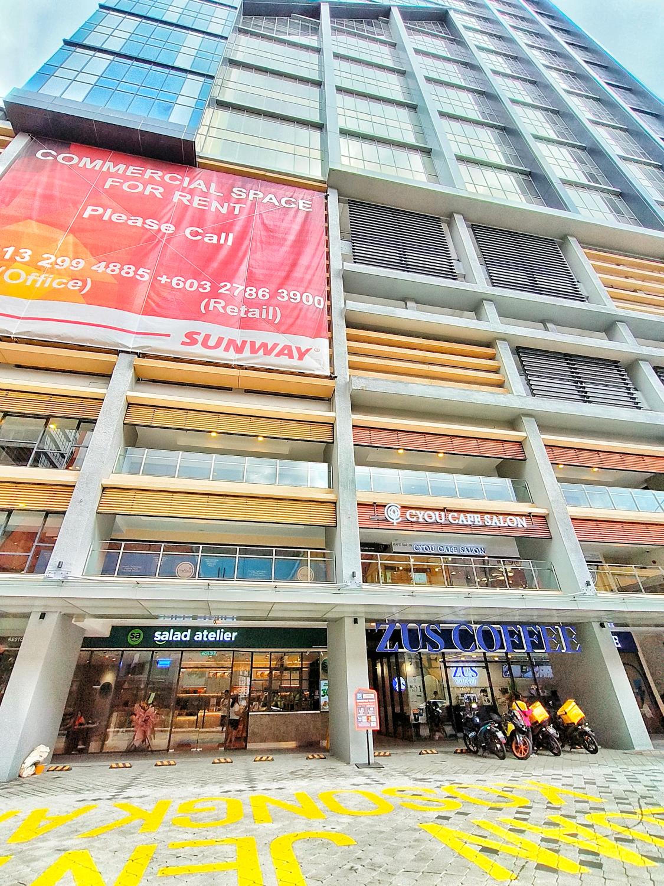 KL Sunway Velocity Two - Link Bridge to Velocity Mall & MRT - Spacious 3B-2R Apart for 6-8pax