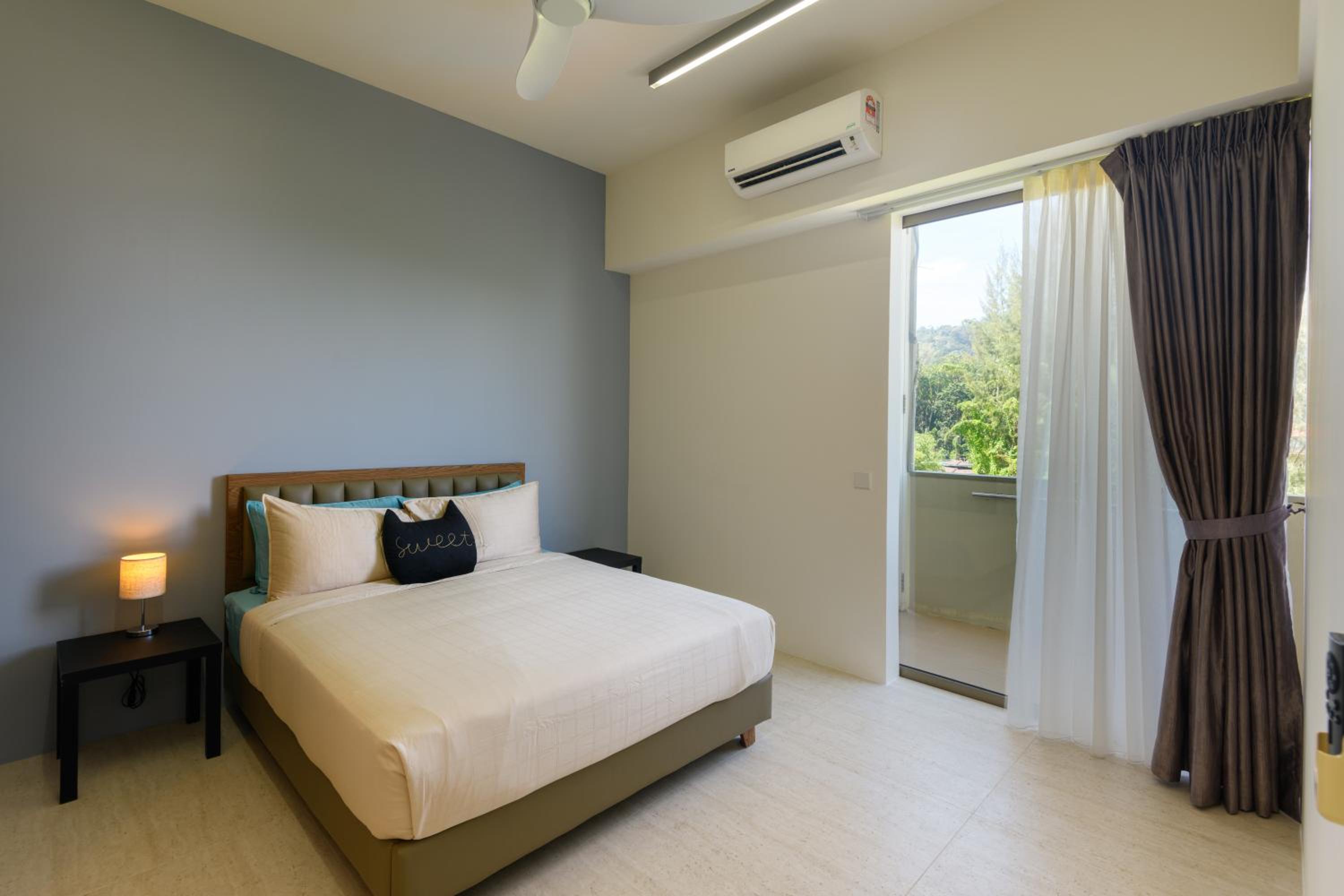 By The Sea Beach Front Apartment photo 5