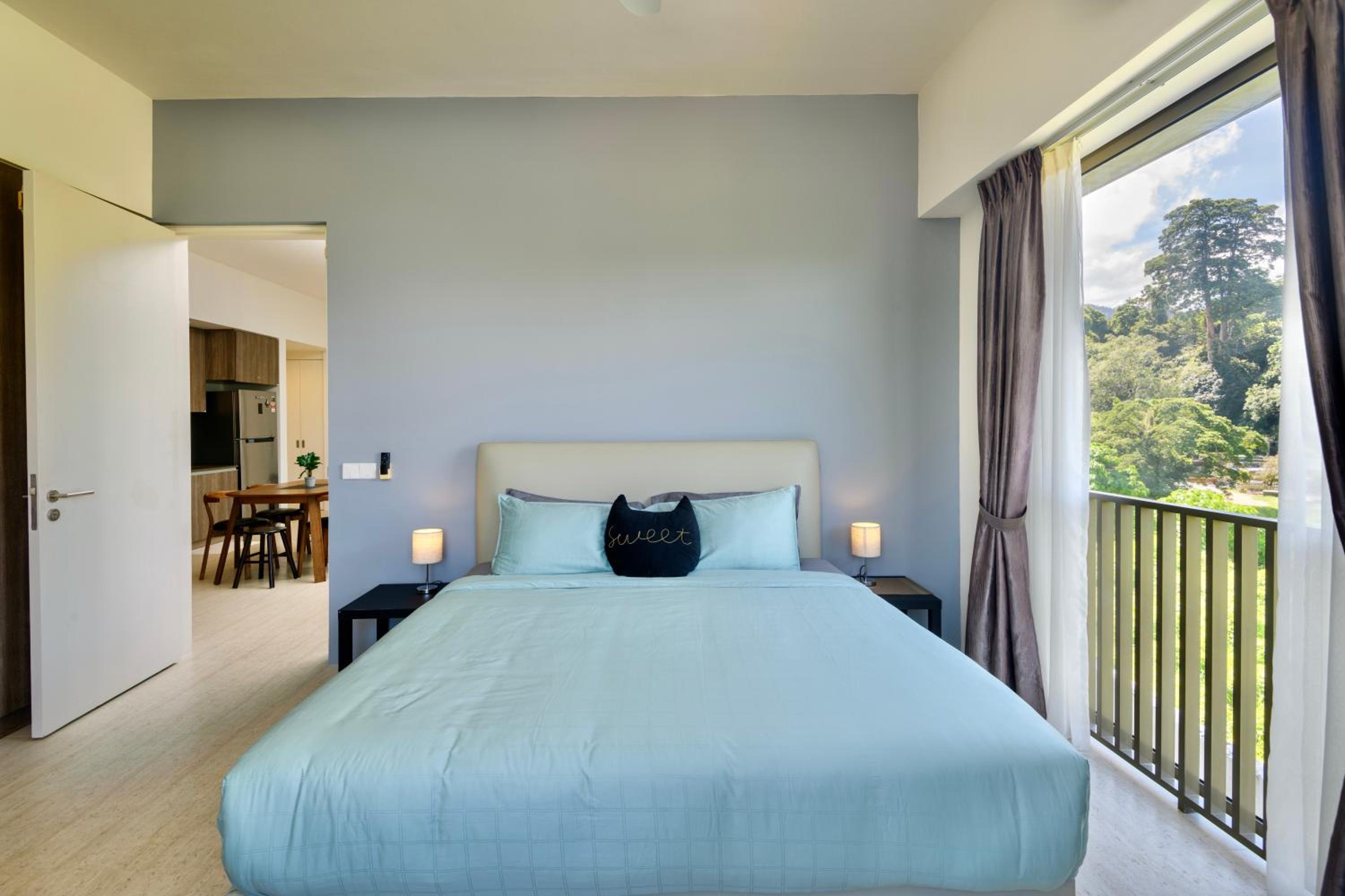 By The Sea Beach Front Apartment photo 4