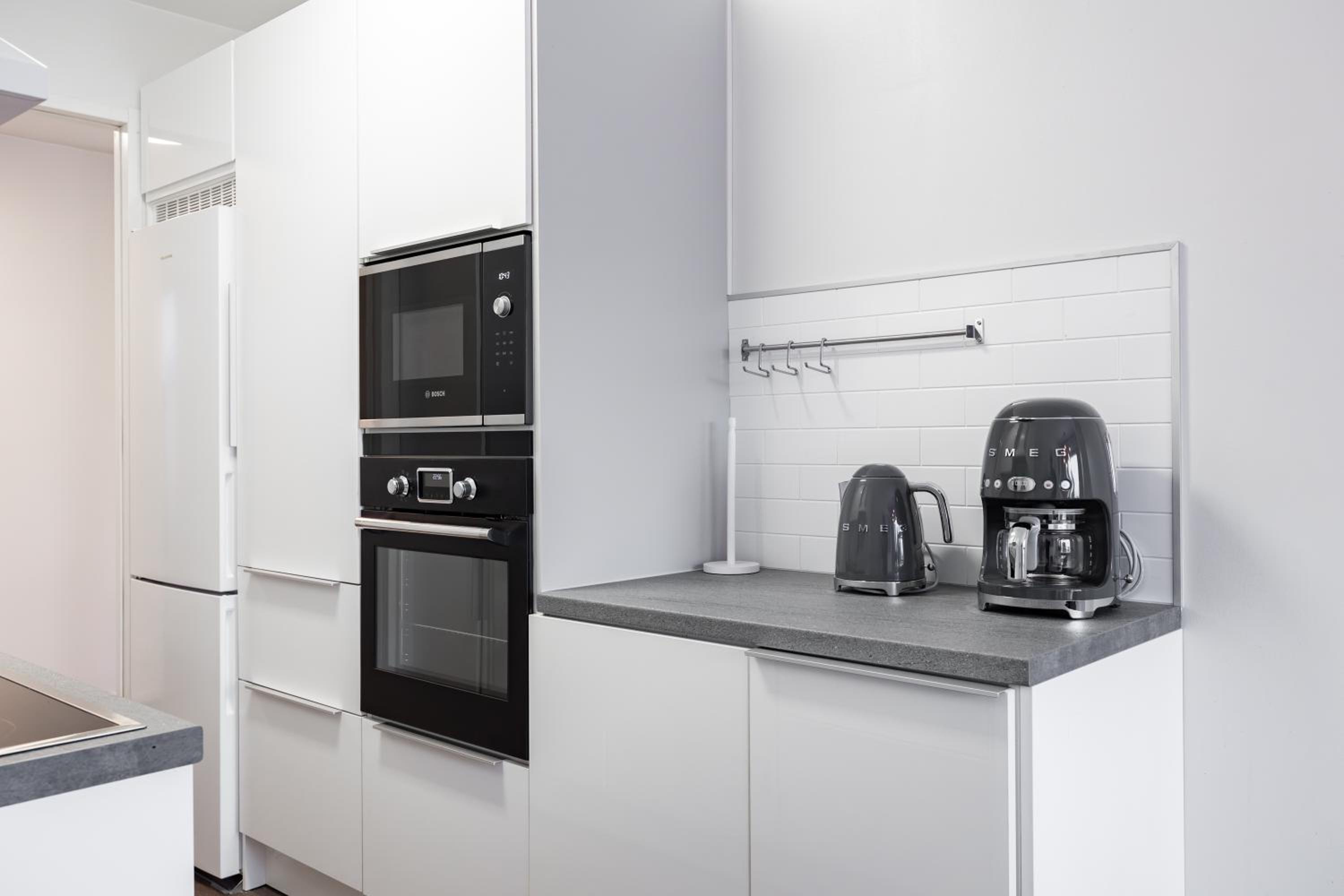 City Holiday Apartments 3 view 4