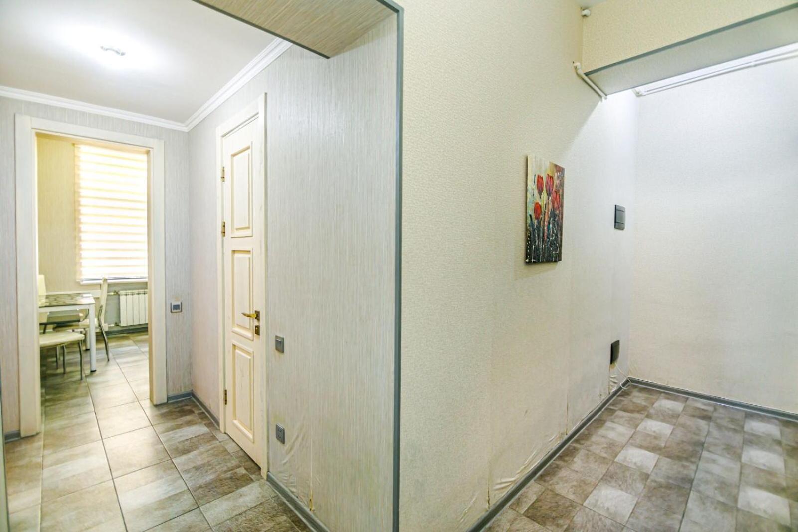 Azneft Square Deluxe Apartment