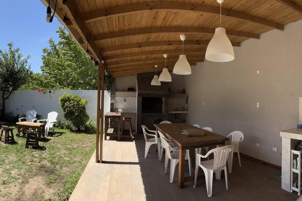 CASA HERMOSA EN LA MEJOR ZONA PARQUE . DISFRUTALA!