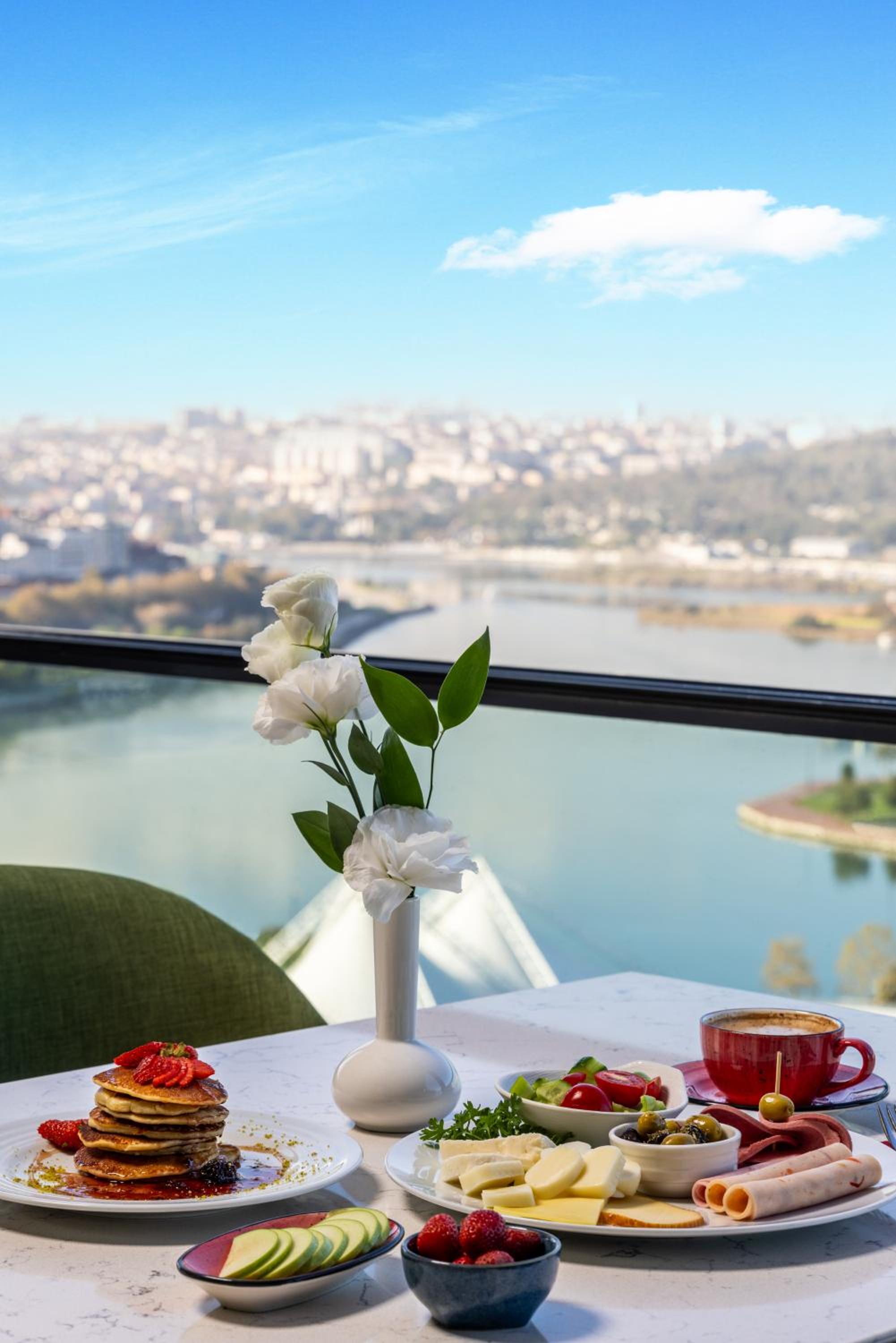 Clarion Otel Golden Horn - Image 60