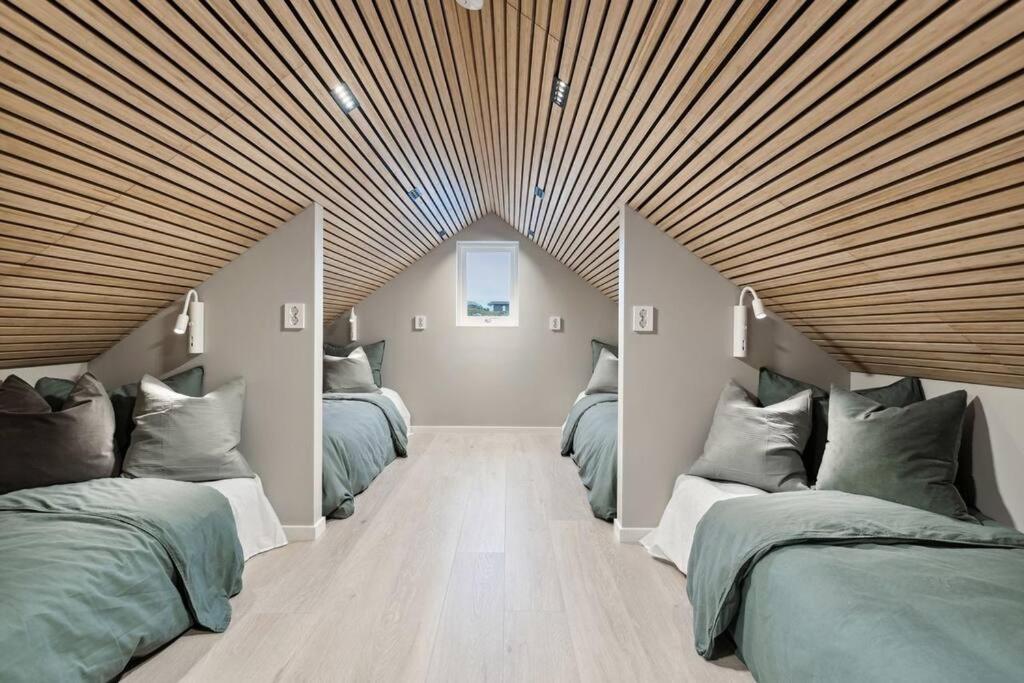 Cabin in Austevoll view 5