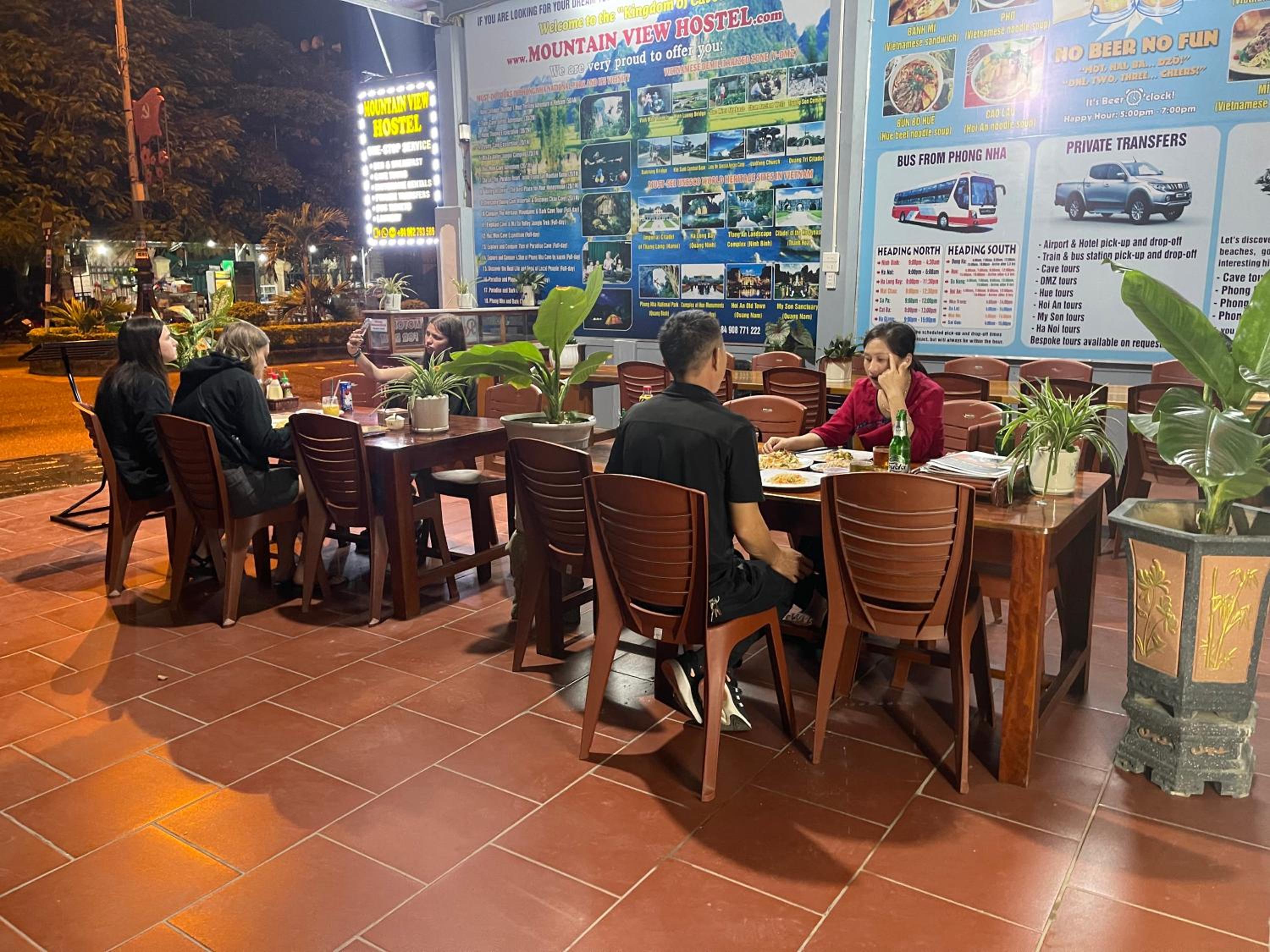 dining