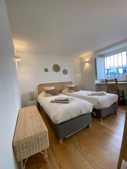 Casa da Corredoura en Évora — hotel room