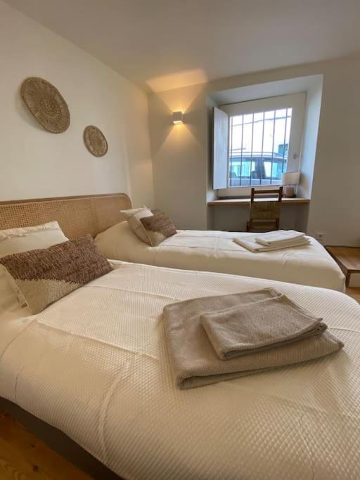 Casa da Corredoura en Évora — hotel room