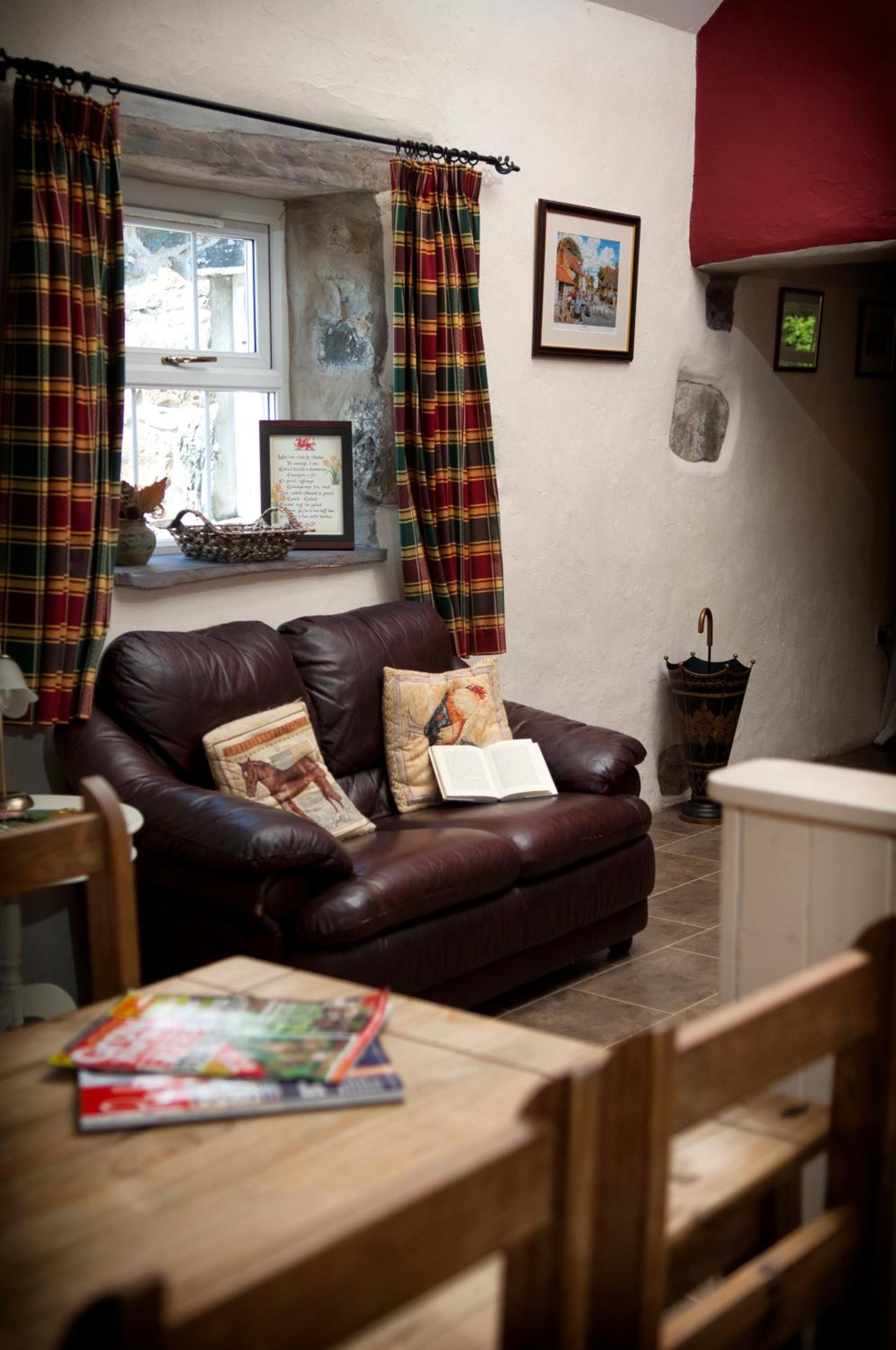 RB Contractor Stays - Dderwen view 2