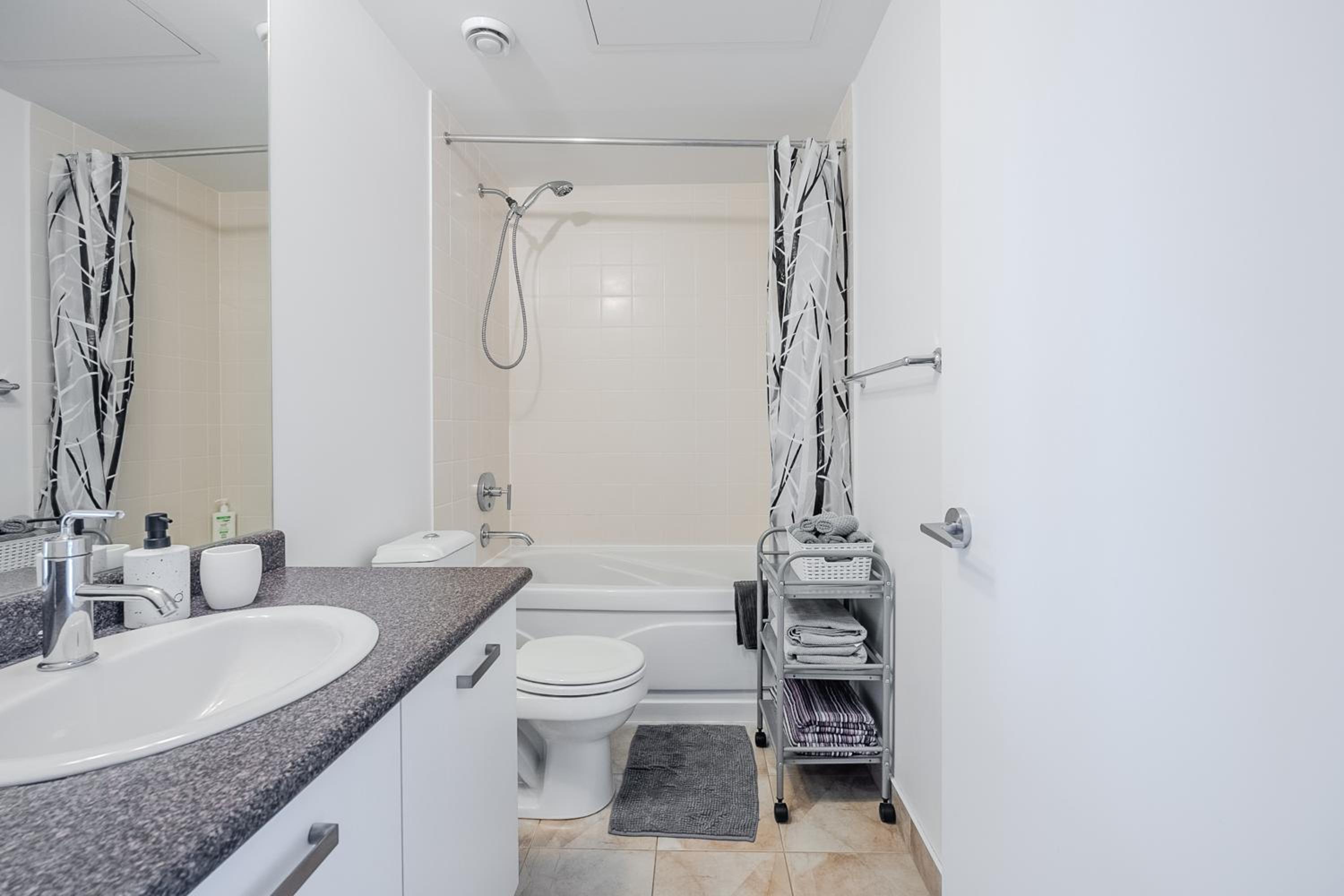 Globalstay. Burano Condos in Downtown Toronto