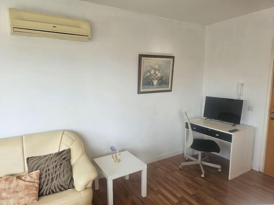 1BDR Apartment-Aglantzia
