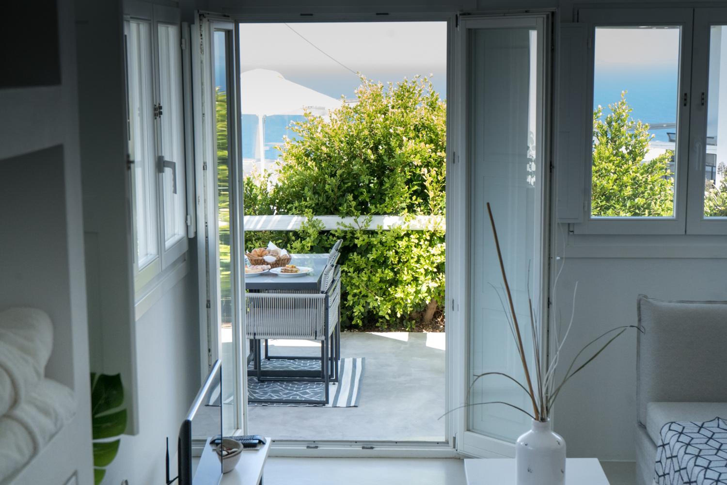 Hotel Lemon Tree Houses - Image 1