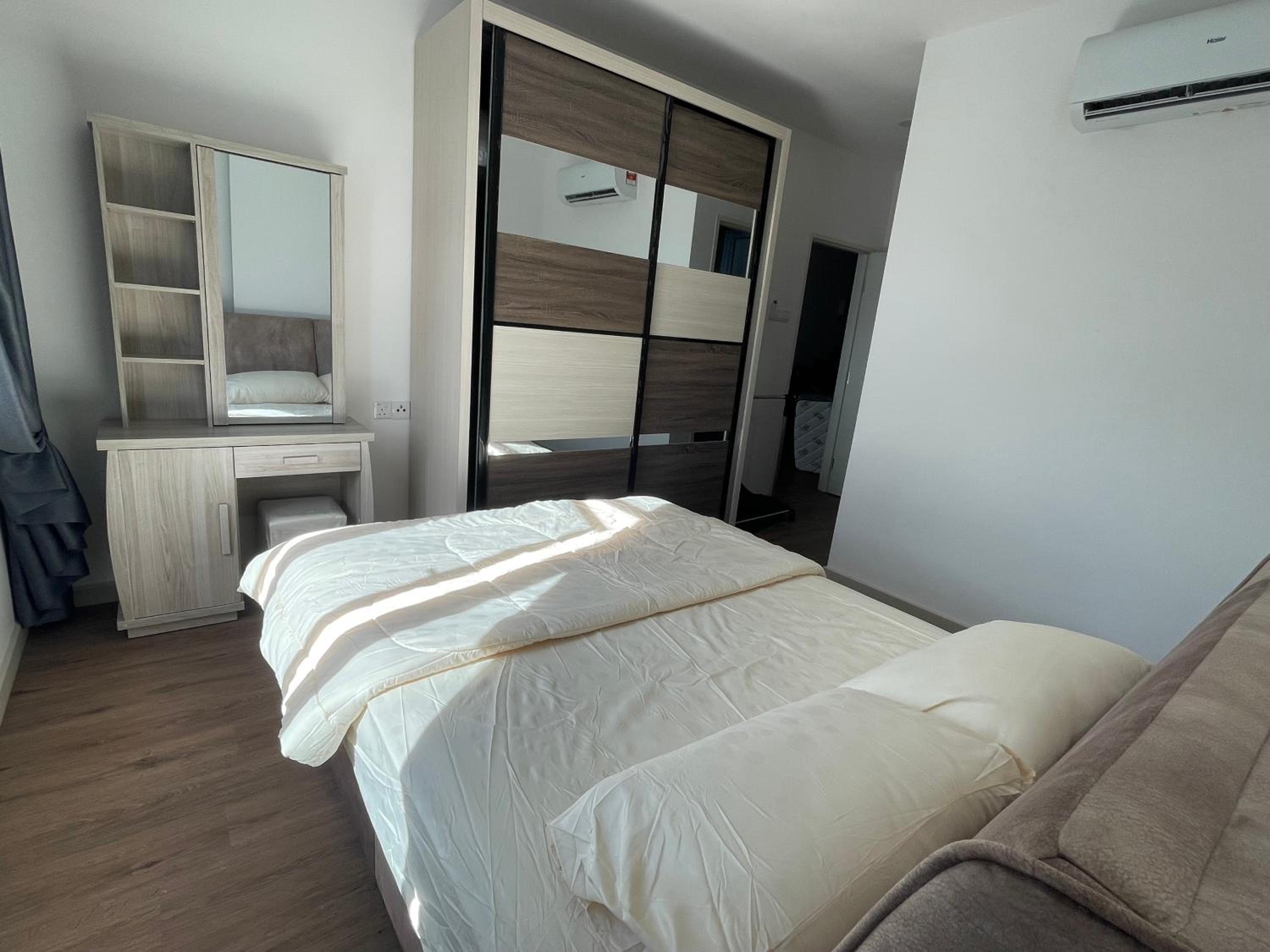Kuching City Condo With Pool N Car Rental photo 1