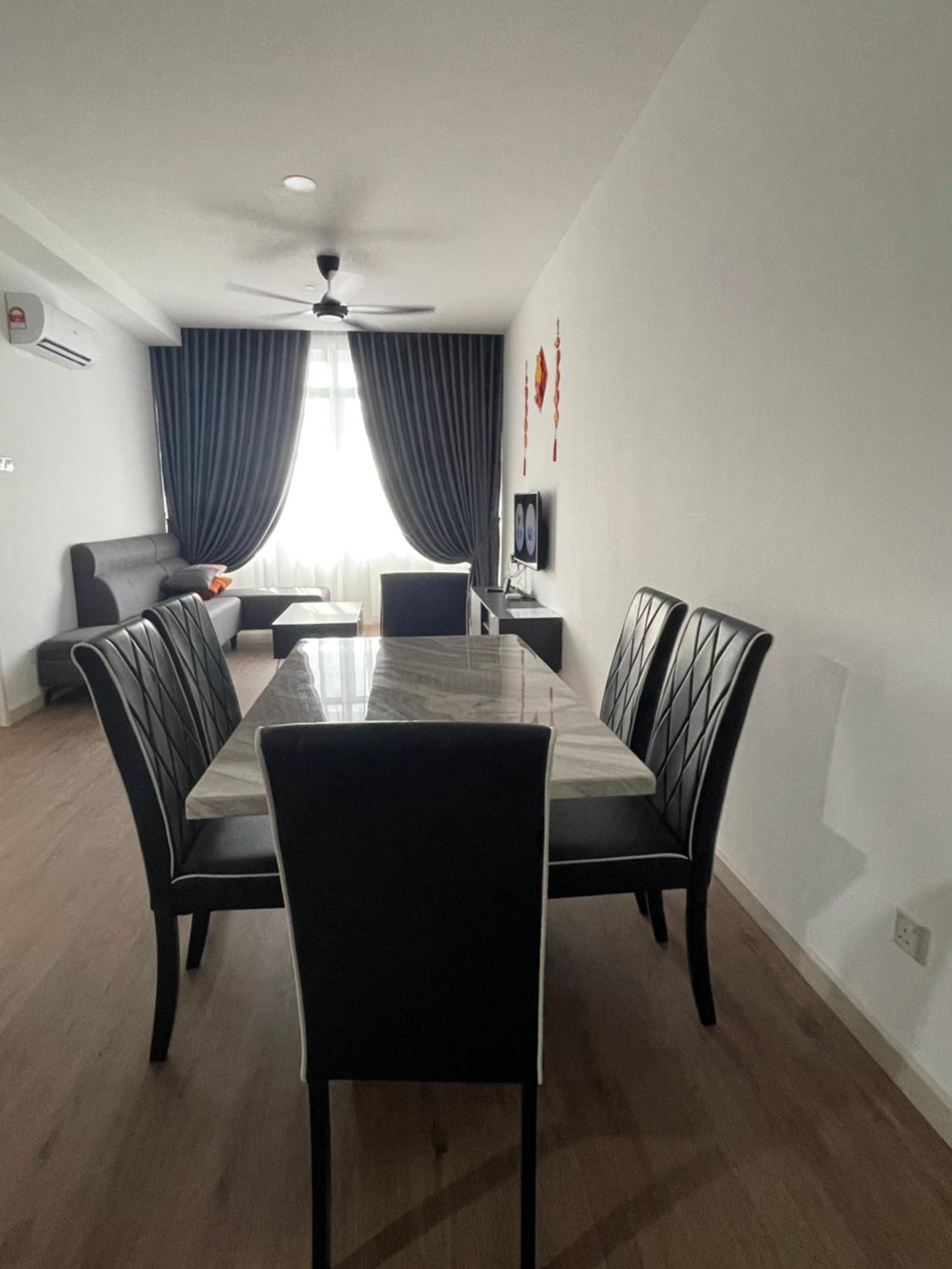Kuching City Condo With Pool N Car Rental photo 3
