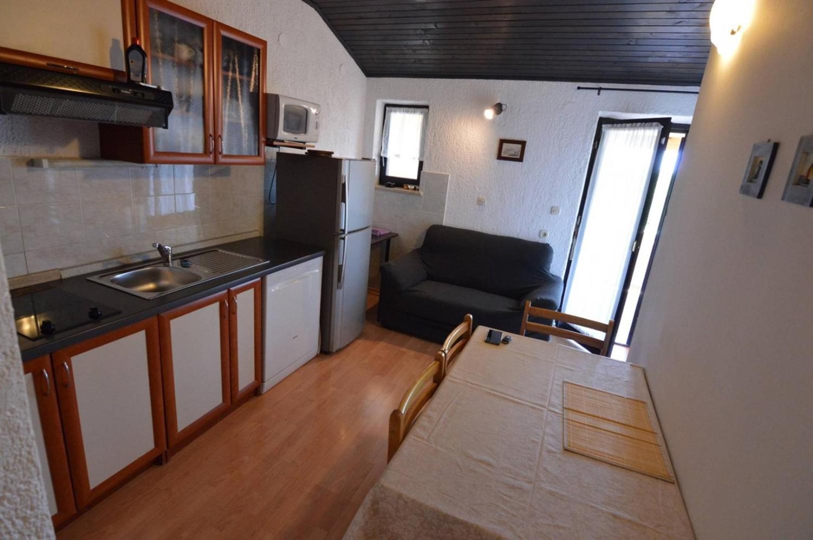 APARTMENT DIKA A 4 FOR 4 PERSONS COUNTRY SIDE NEAR POREČ WITH POOL AND GREEN GARDEN view 4