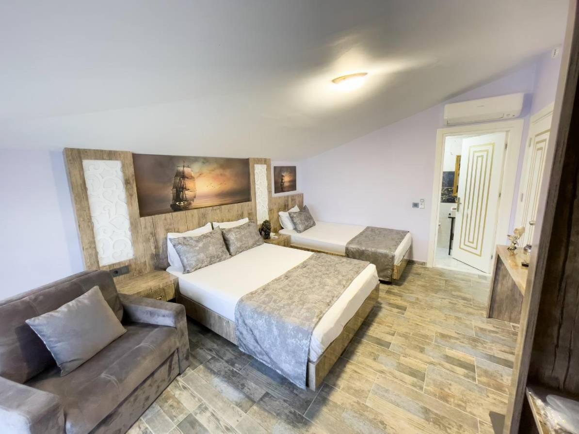 Castle Light Boutique - Image 19