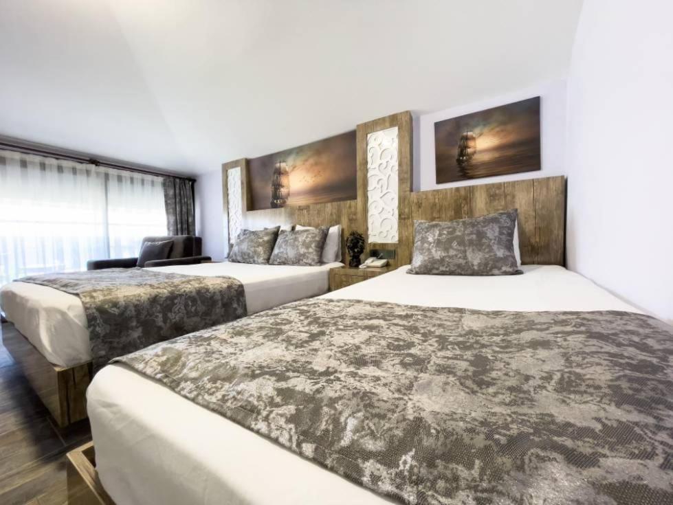 Castle Light Boutique - Image 16