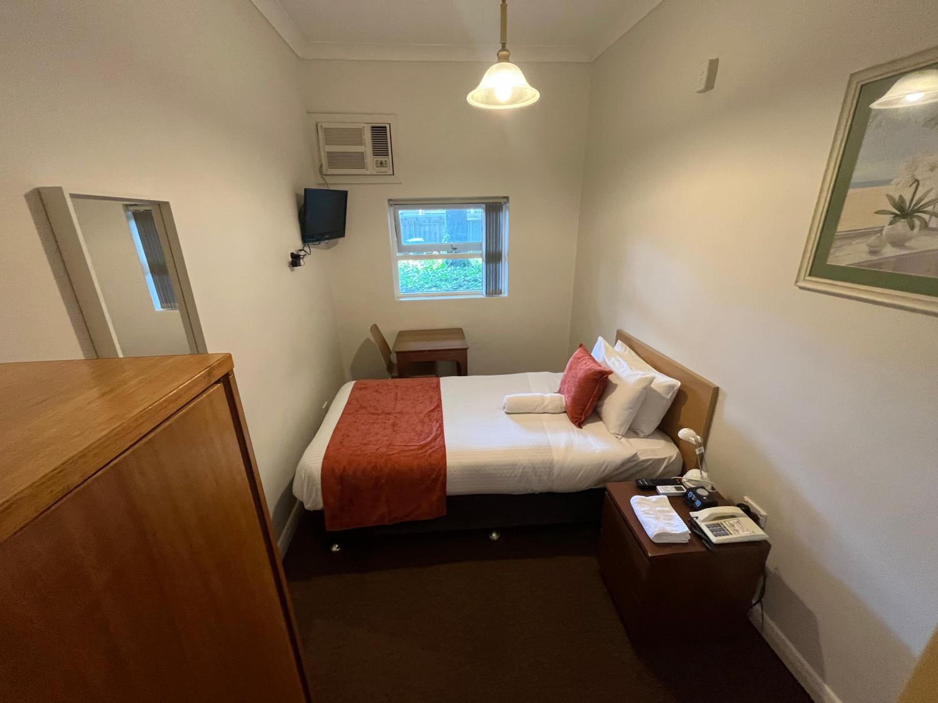 Princes Lodge Motel