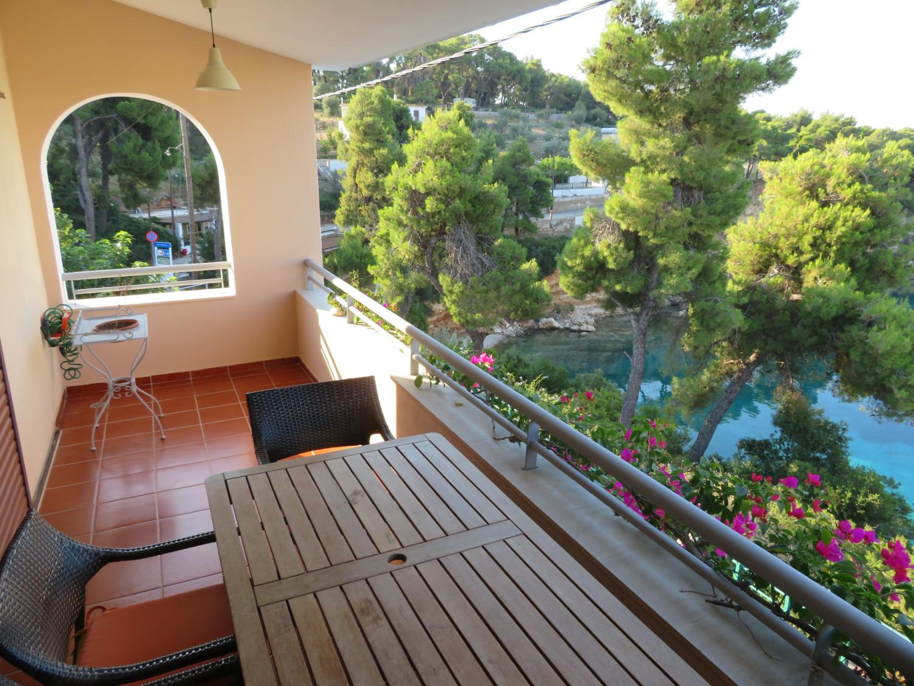VILLA DOLPHIN VOTSI view 4