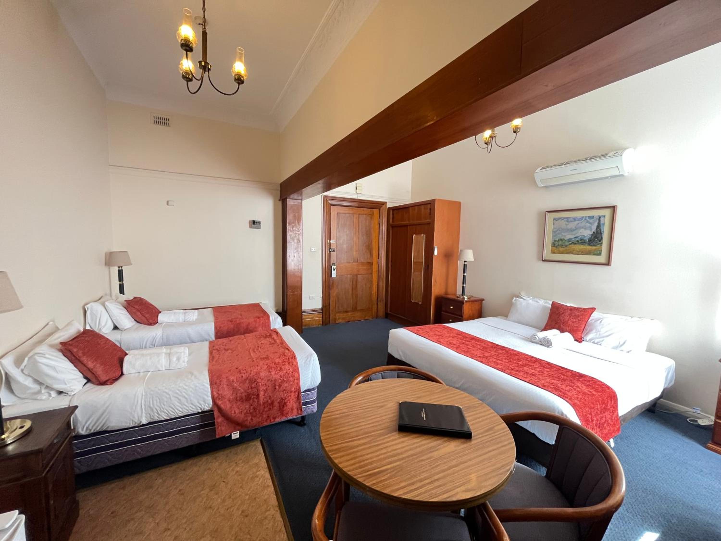 Princes Lodge Motel
