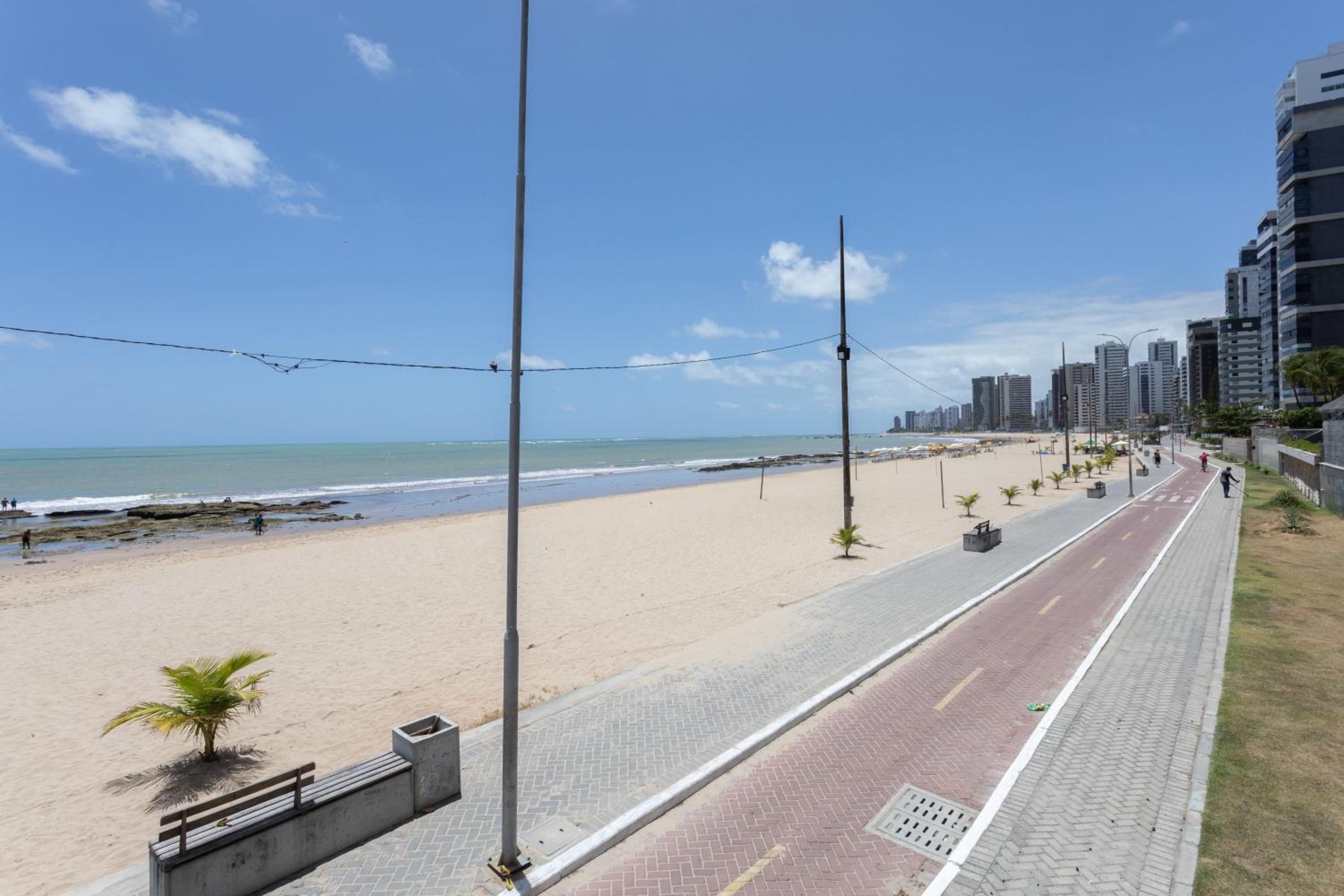 Flat Edf Golden Beach