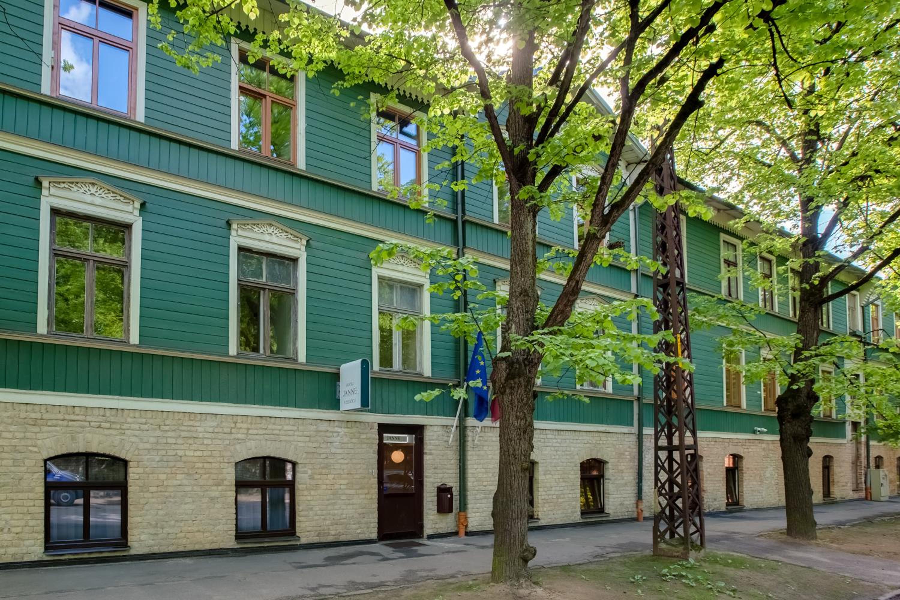 Hotel Janne Hotel - Image 1