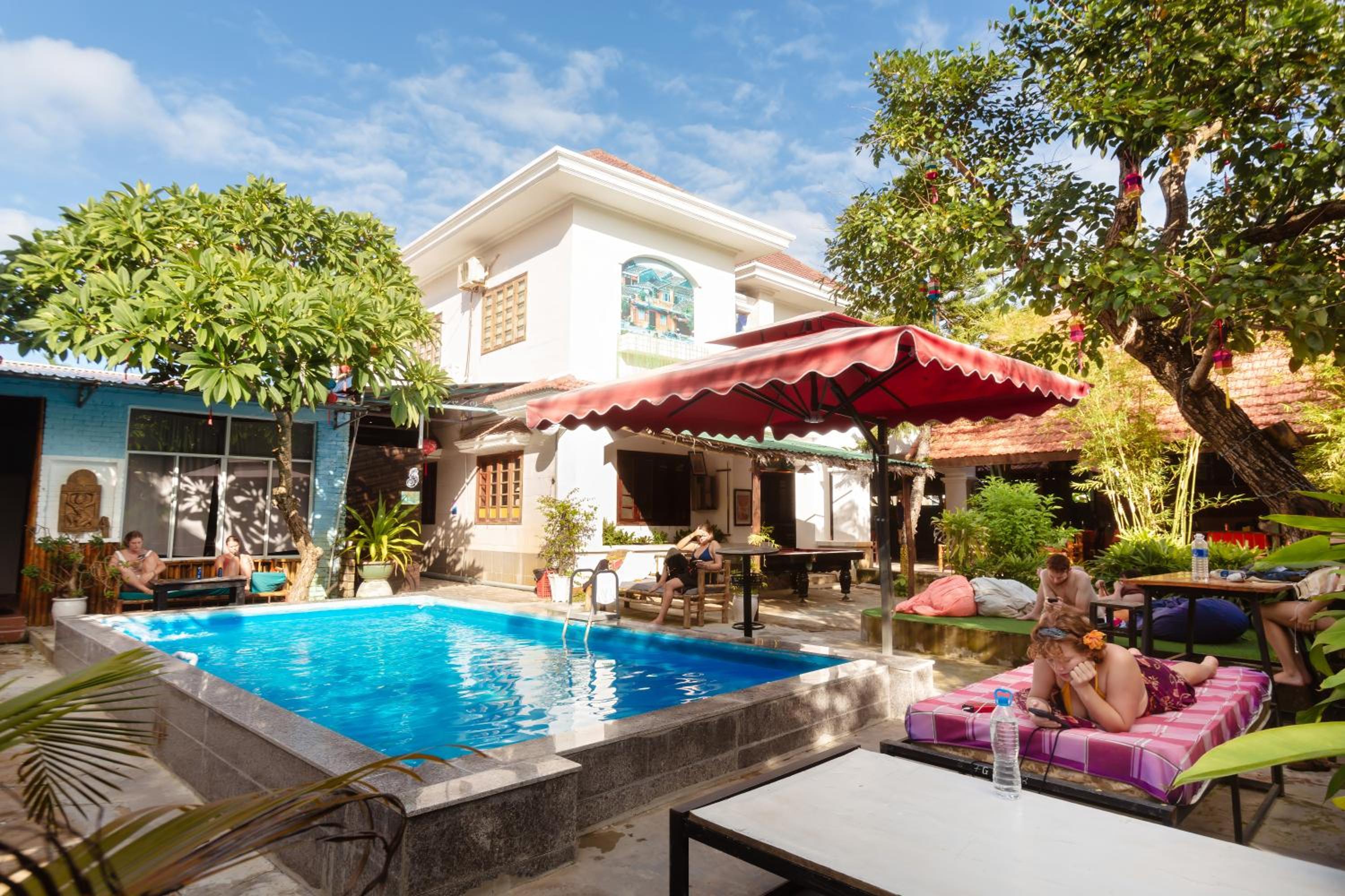 Serendipity Experience Hoi An Hostel