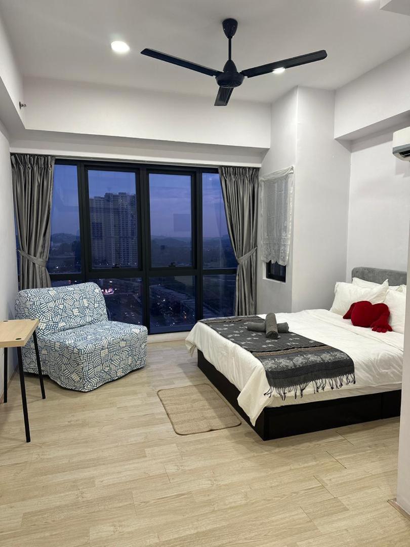 Urban City View Room by IKIYA 18