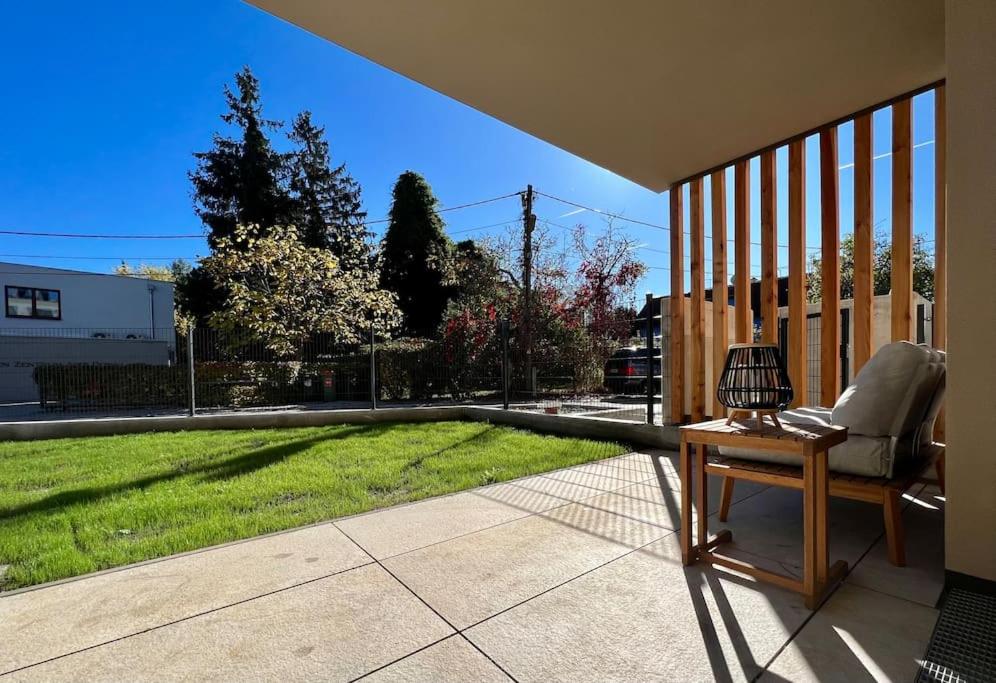 Modern Studio Gardenia_Gartenwohnung Alte Donau